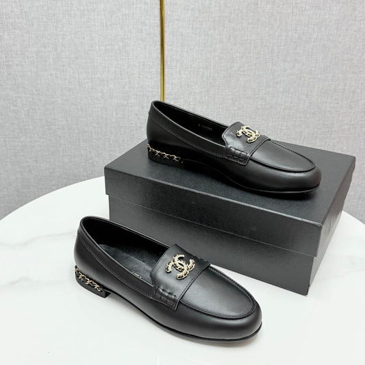 CC LOAFER 25S IN BLACK LAMBSKIN WITH GOLD HARDWARE - 35
