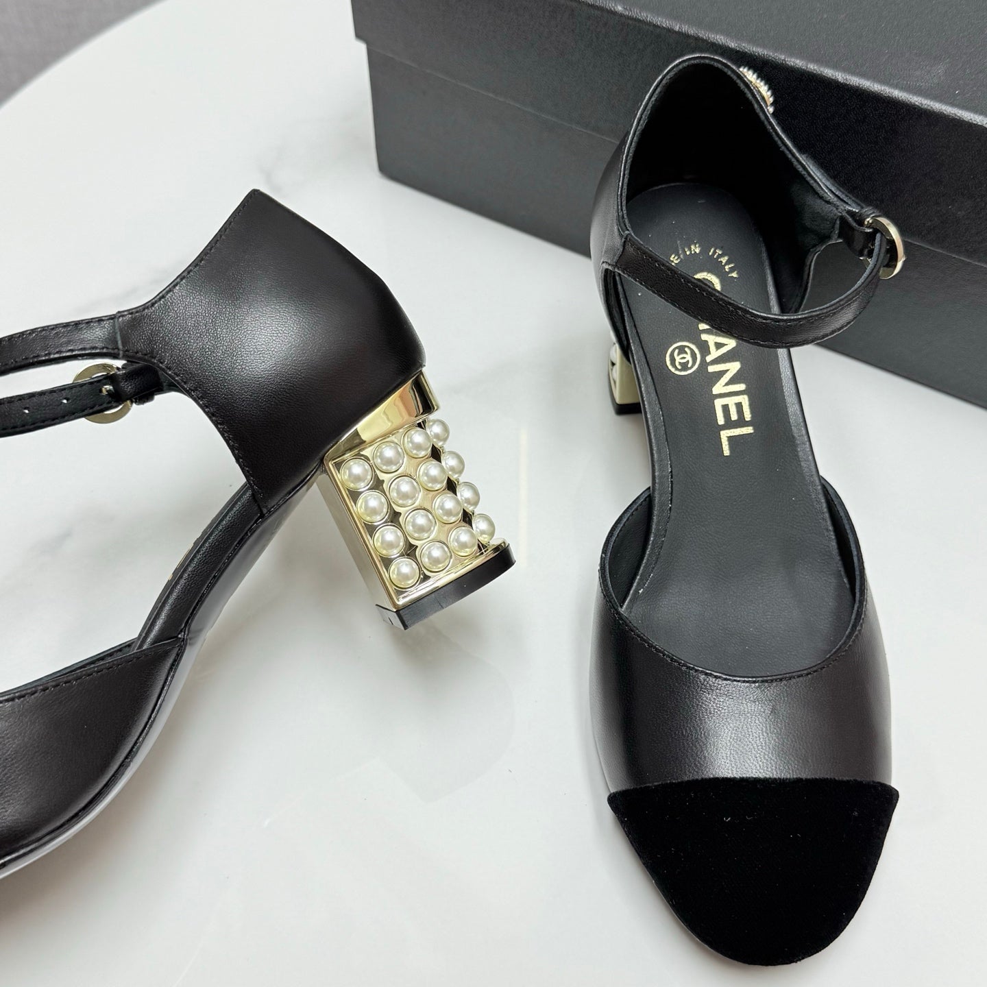 CC MARY JANE HEELS 25S IN BLACK LAMBSKIN AND SUEDE WITH PEARL HEEL STYLE 5 - 35