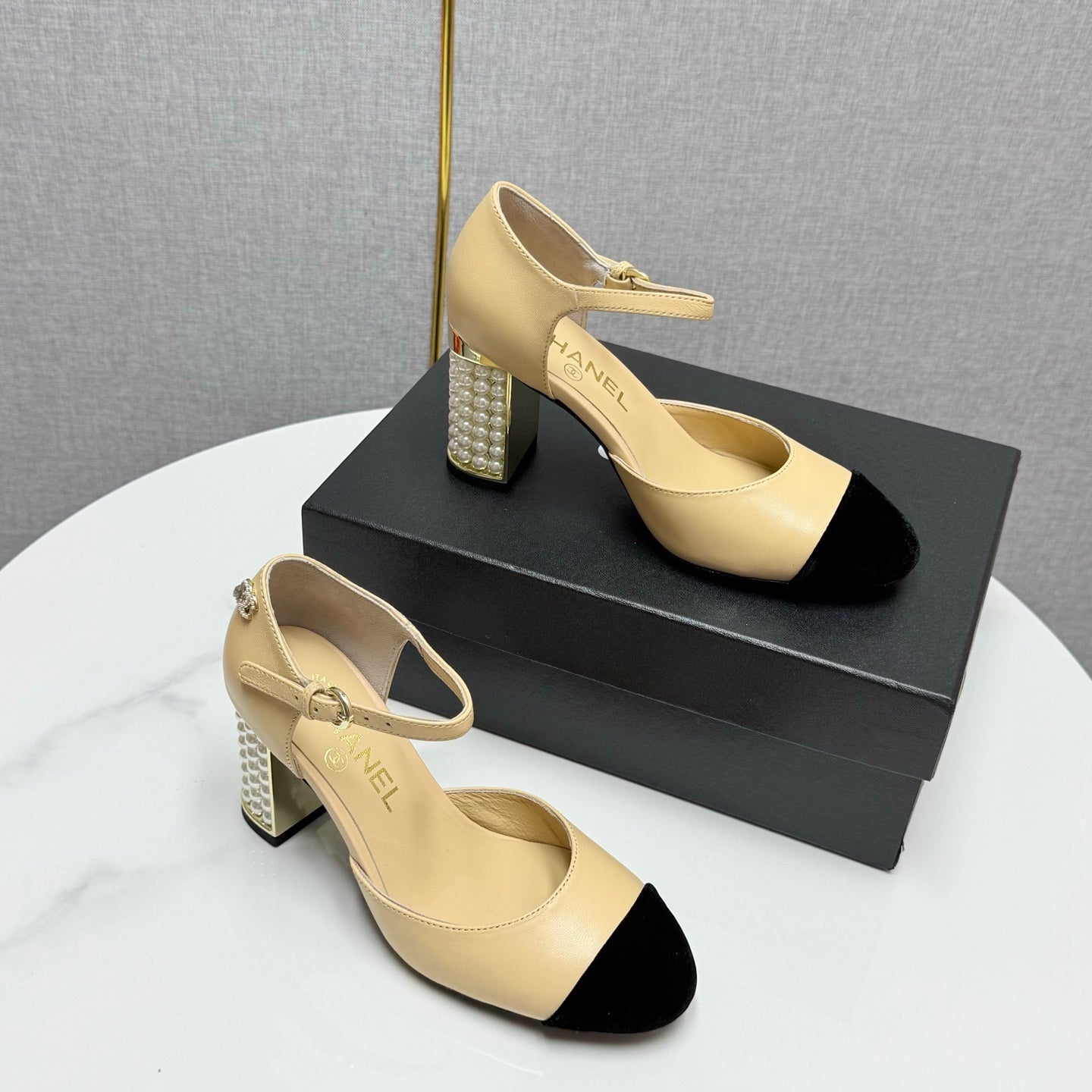 CC MARY JANE HEELS 25S IN BEIGE LAMBSKIN AND SUEDE WITH PEARL HEEL STYLE 3 - 35