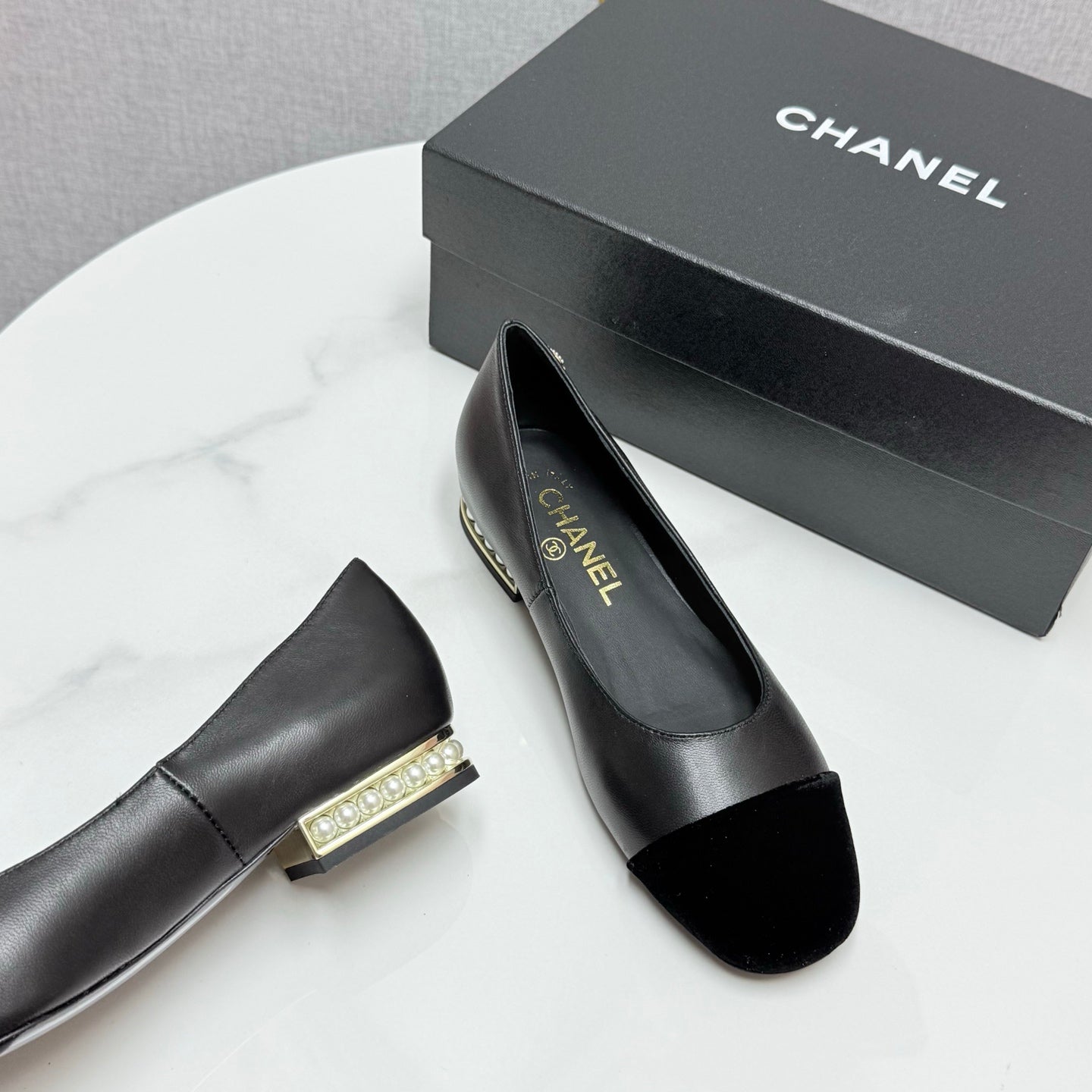 CC BALLET FLATS 25S IN BLACK LAMBSKIN AND SUEDE WITH PEARL HEEL - 35