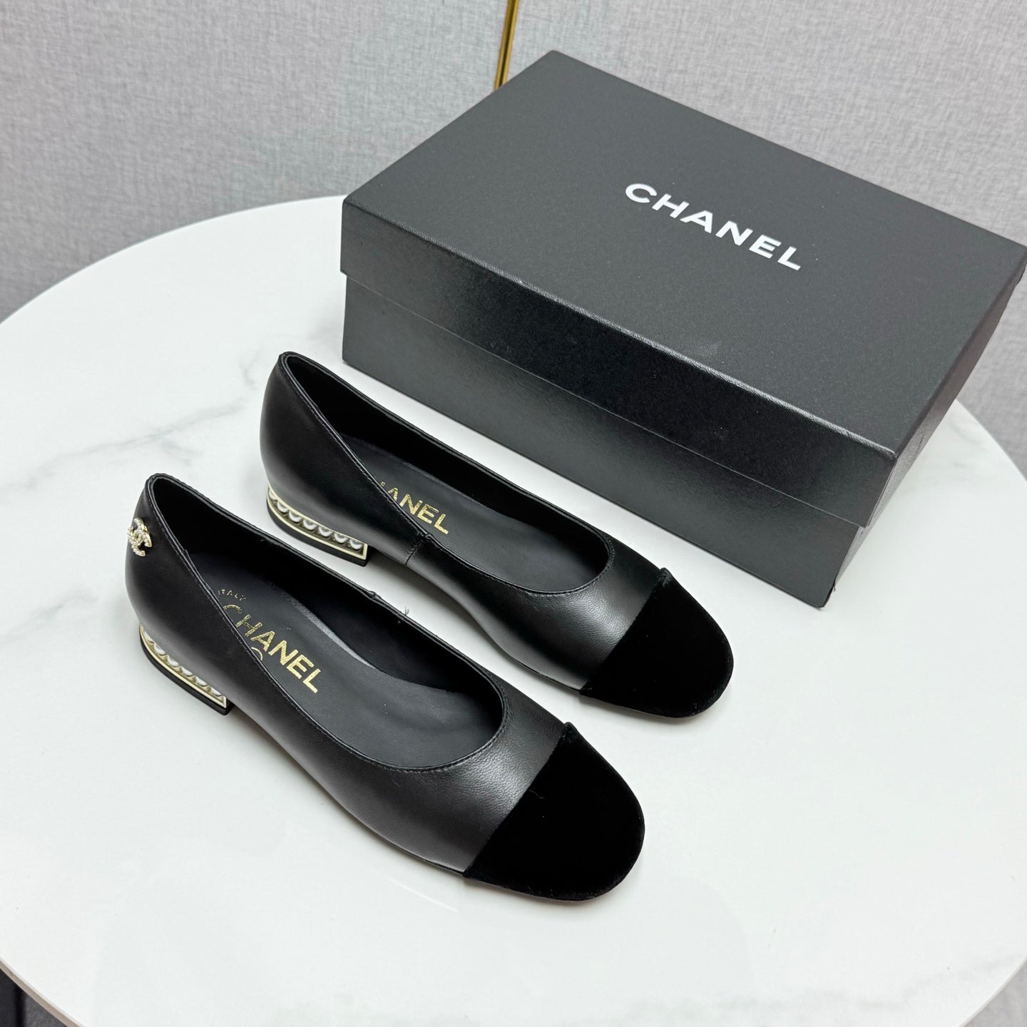 CC BALLET FLATS 25S IN BLACK LAMBSKIN AND SUEDE WITH PEARL HEEL - 35