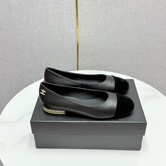 CC BALLET FLATS 25S IN BLACK LAMBSKIN AND SUEDE WITH PEARL HEEL - 35