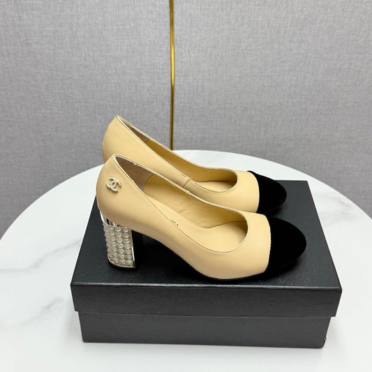 CC HIGH HEEL 25S IN BEIGE LAMBSKIN AND BLACK SUEDE WITH PEARL HEEL STYLE 1 - 35