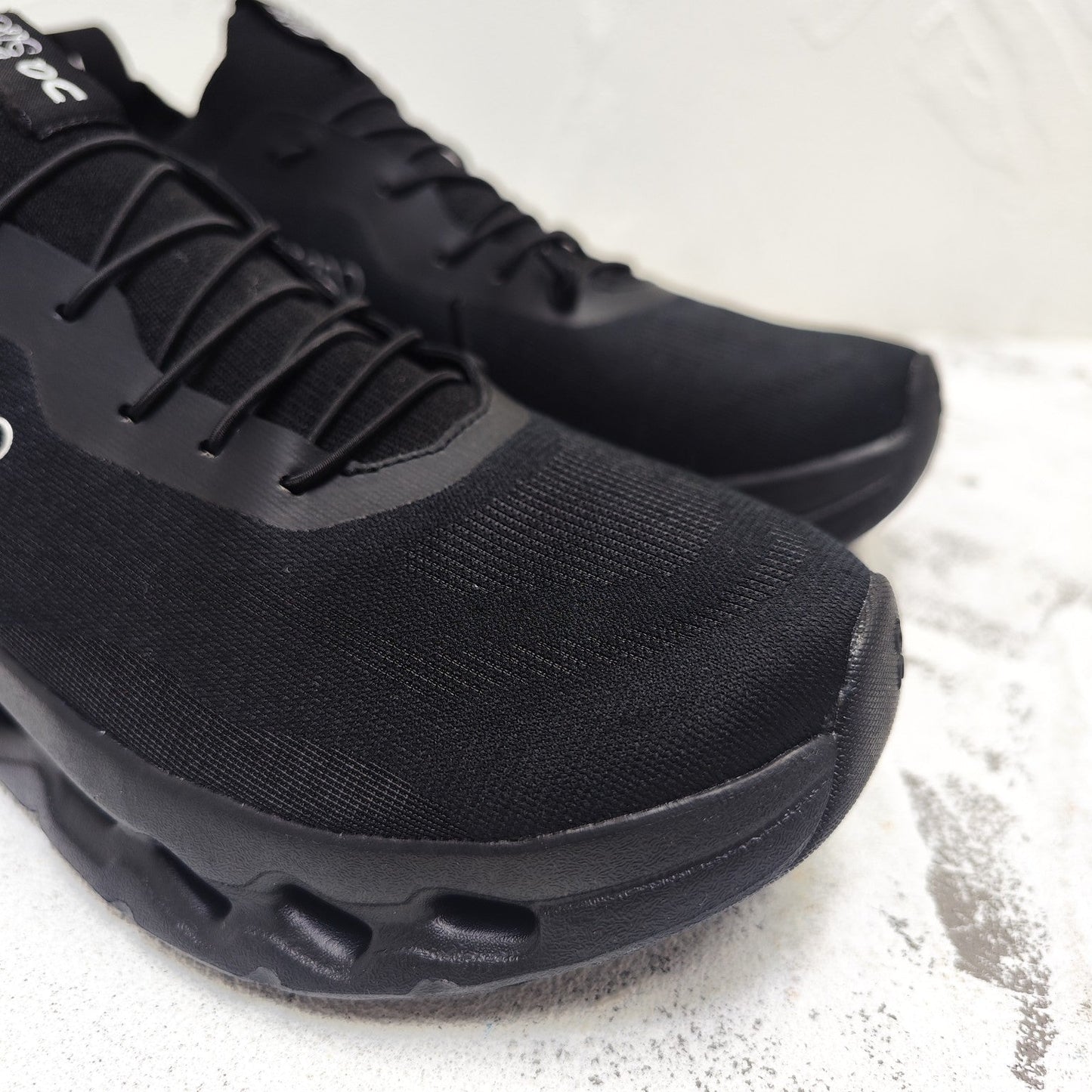 CLOUDTILT SNEAKER IN BLACK RECYCLED POLYESTER - 35