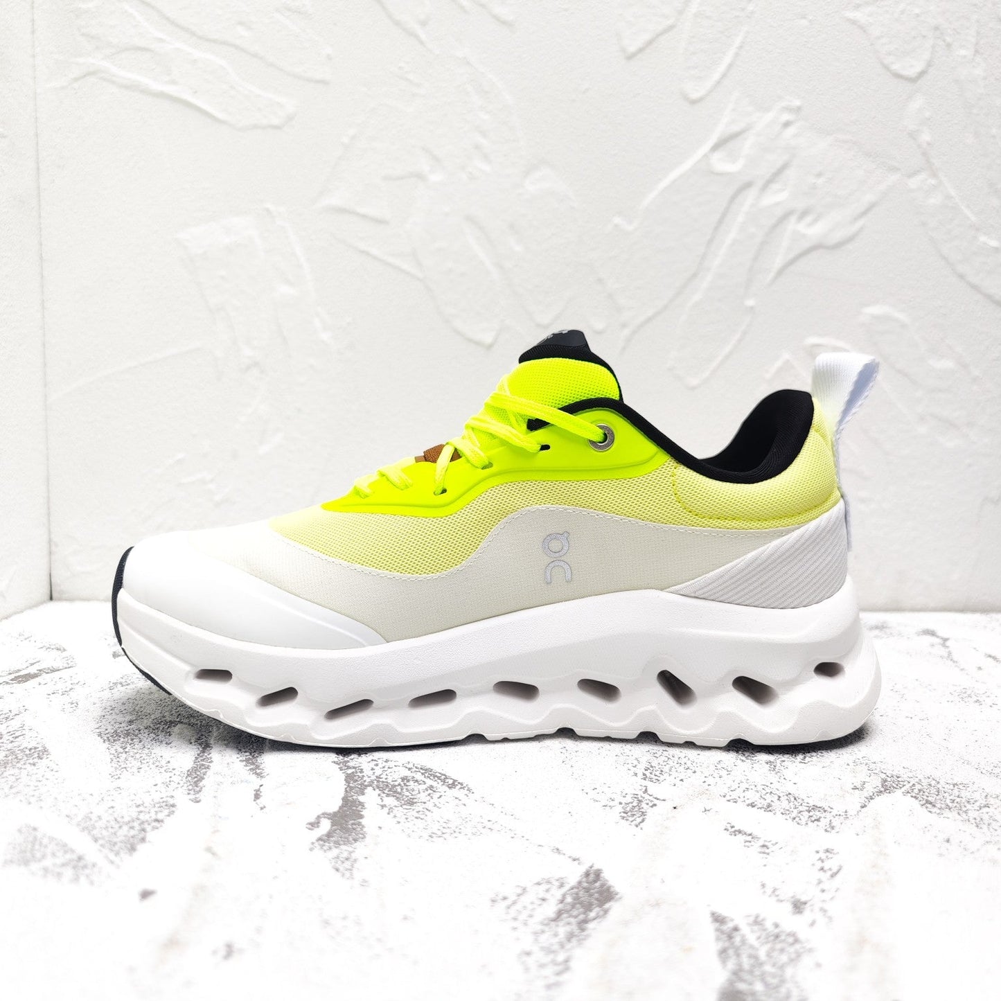CLOUDTILT 2.0 SNEAKER NEON YELLOW MIX PALE GRAY CALFSKIN AND BREATHABLE MESH - 35