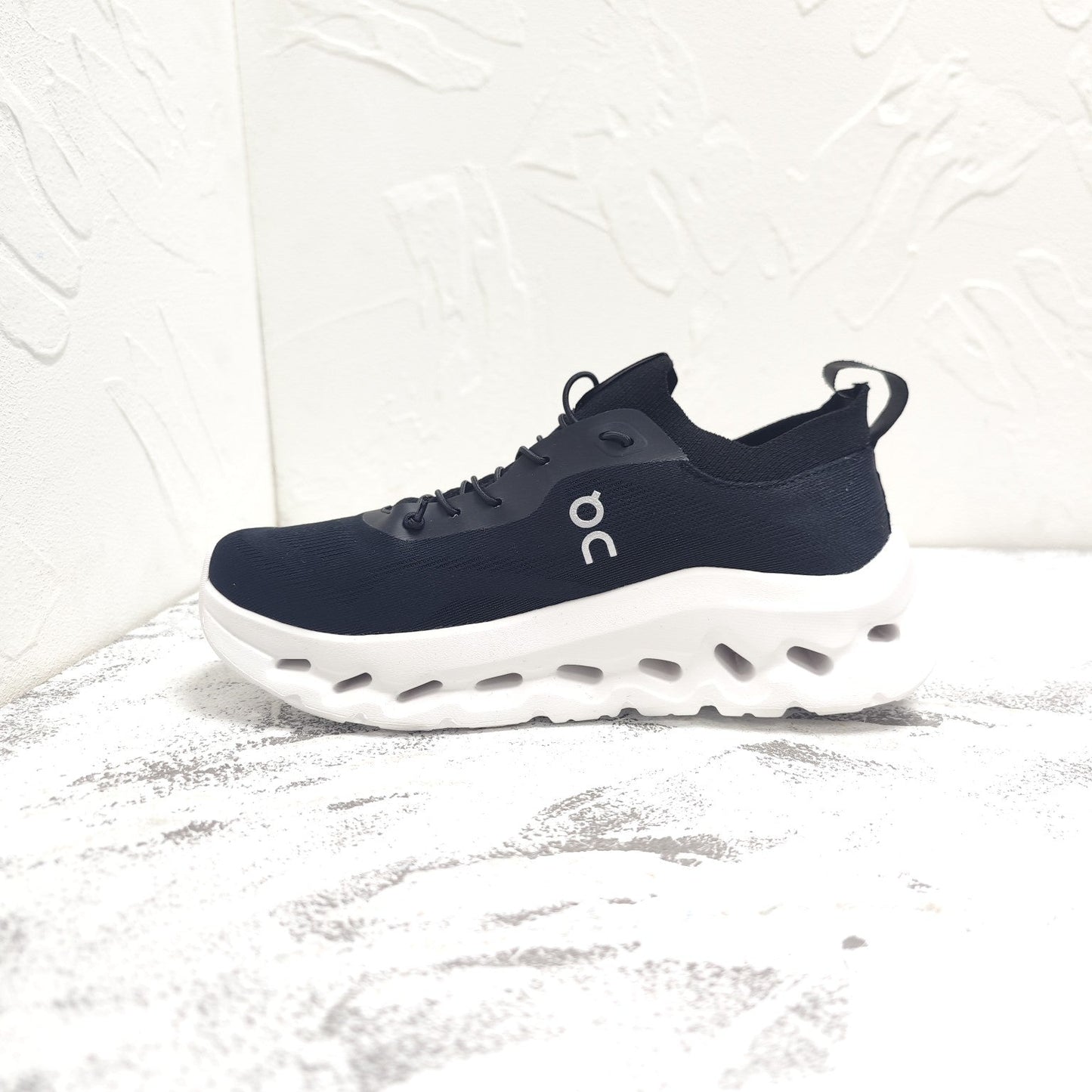 CLOUDTILT SNEAKER 2.0 IN BLACK RECYCLED POLYESTER - 35