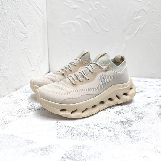 CLOUDTILT SNEAKER IN PALE GRAY RECYCLED POLYESTER - 35
