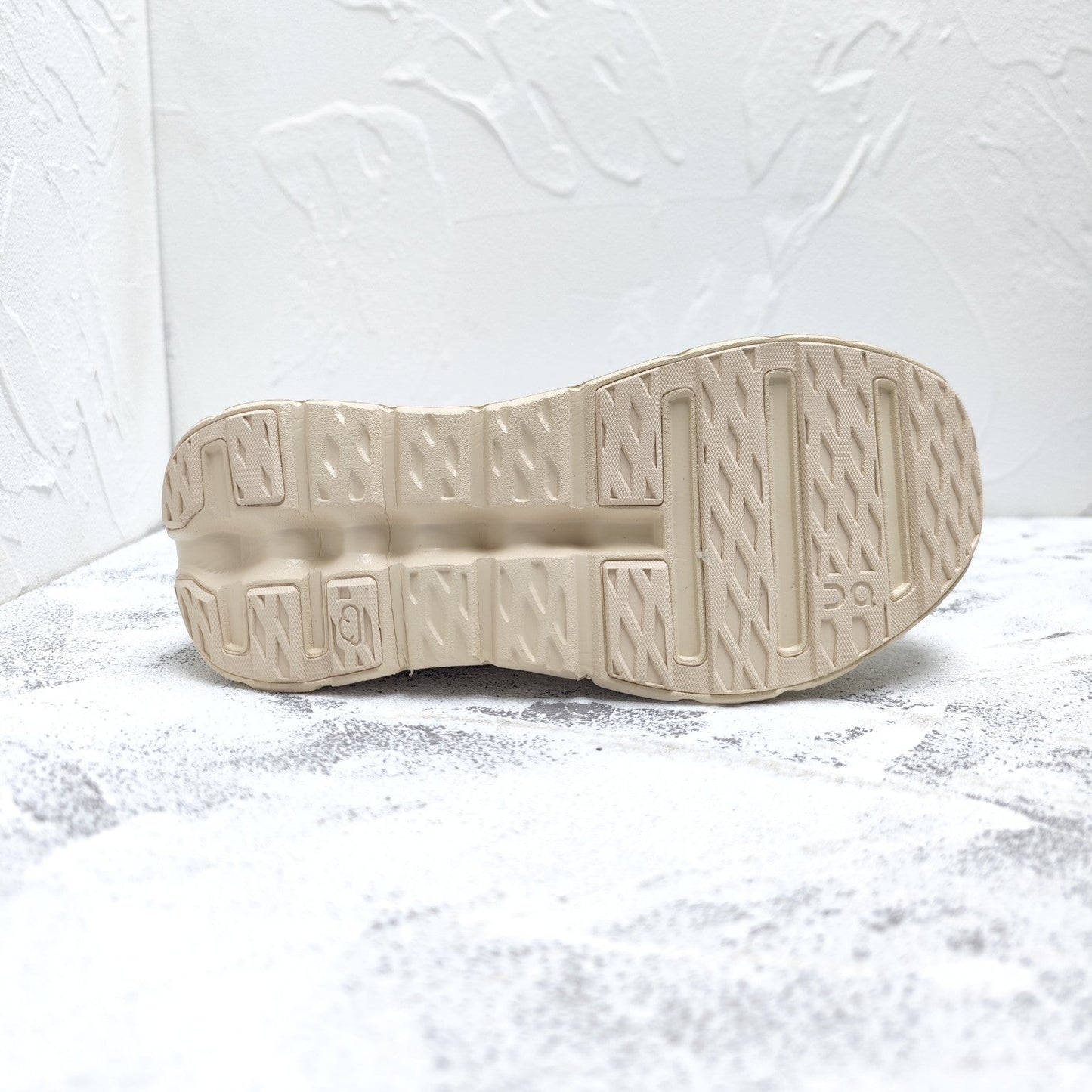 CLOUDTILT SNEAKER IN PALE GRAY RECYCLED POLYESTER - 35
