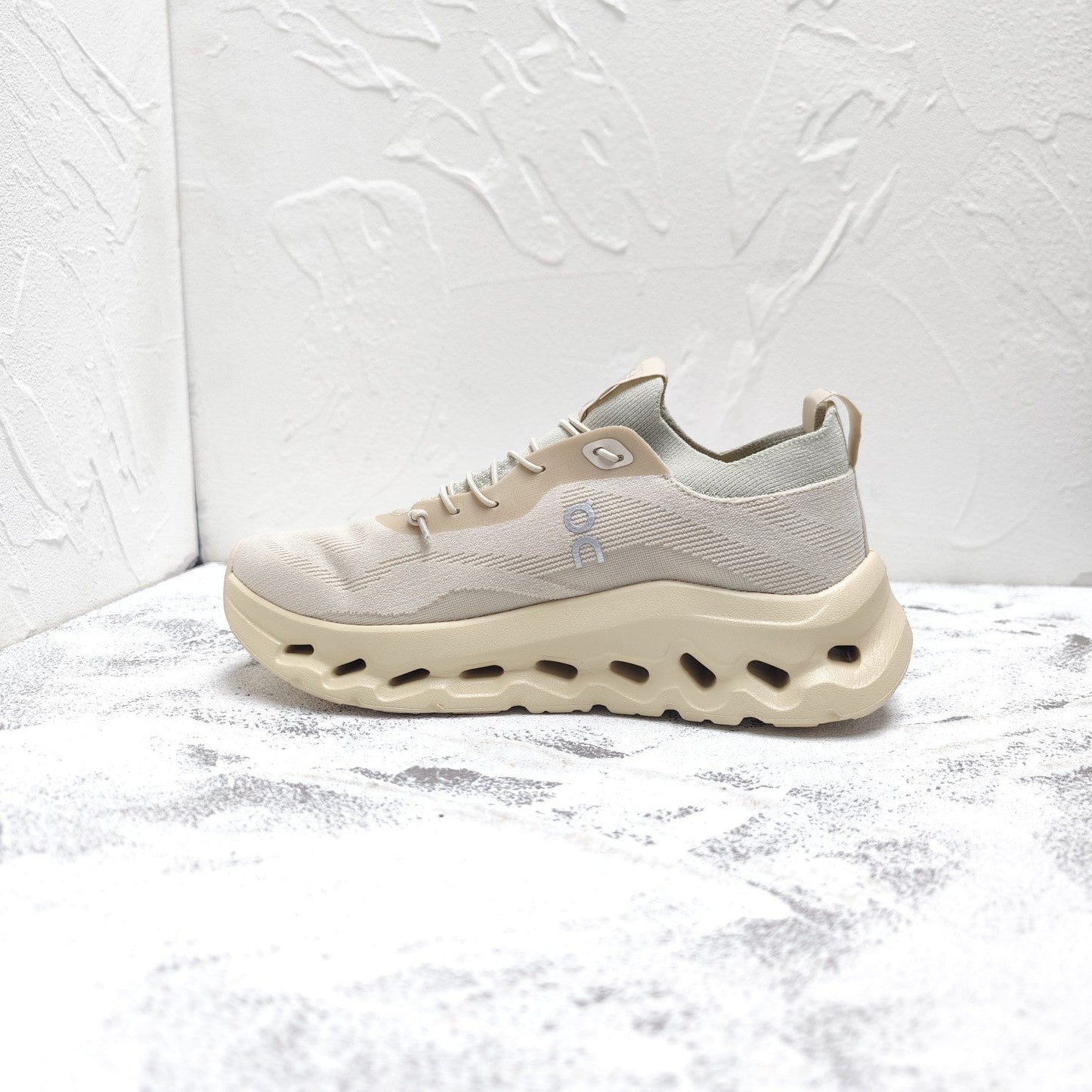 CLOUDTILT SNEAKER IN PALE GRAY RECYCLED POLYESTER - 35
