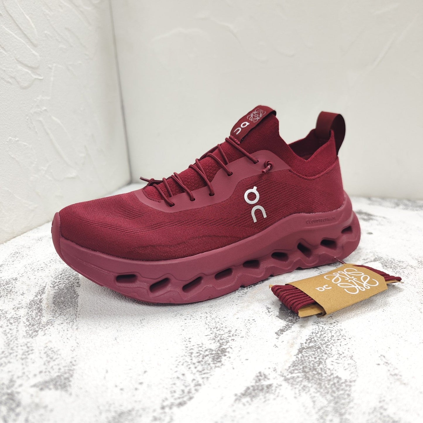 CLOUDTILT SNEAKER IN JAM RED RECYCLED POLYESTER - 35