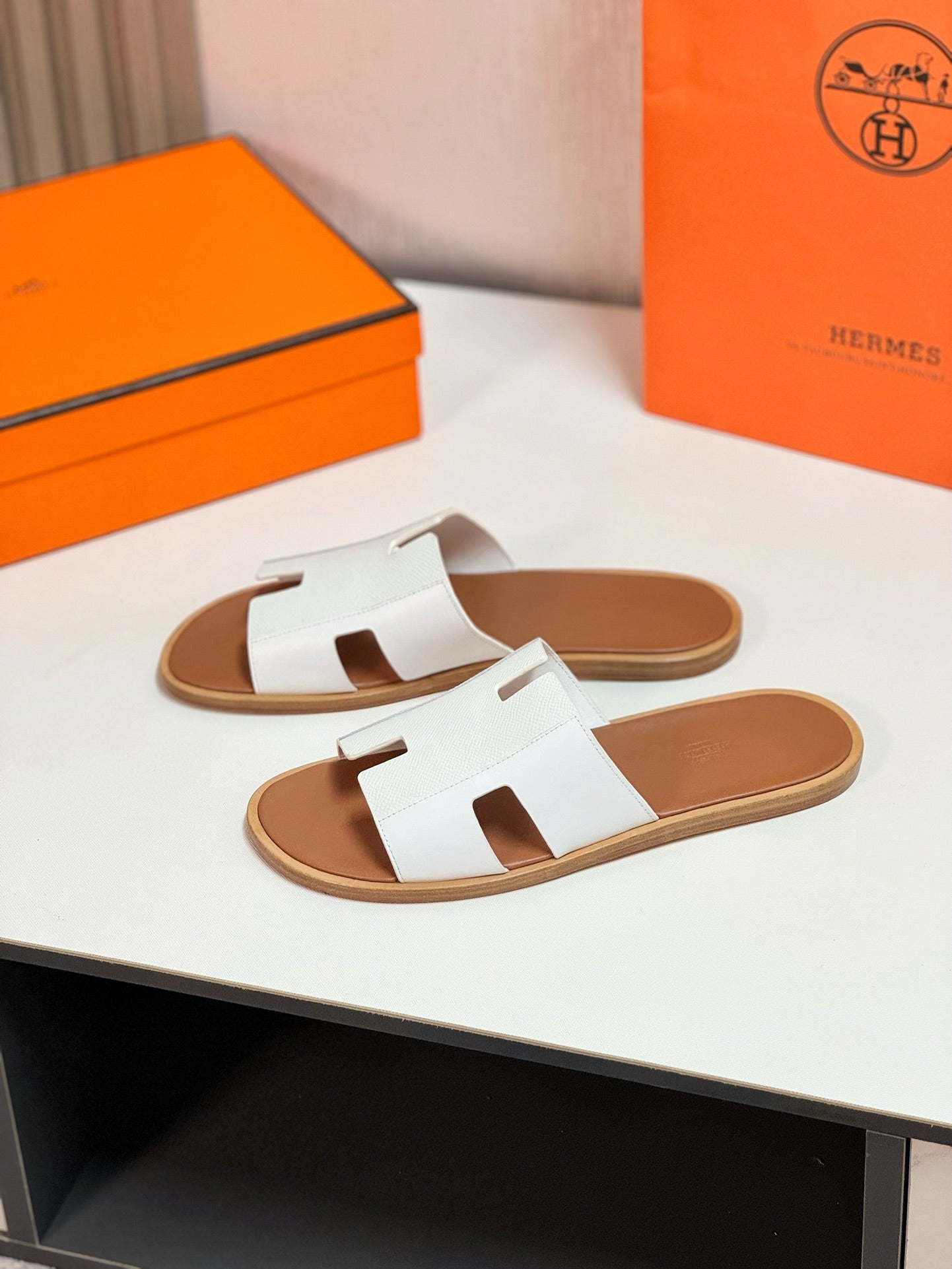 IZMIR SANDAL LIGHT BROWN MIX WHITE LAMBSKIN - 35