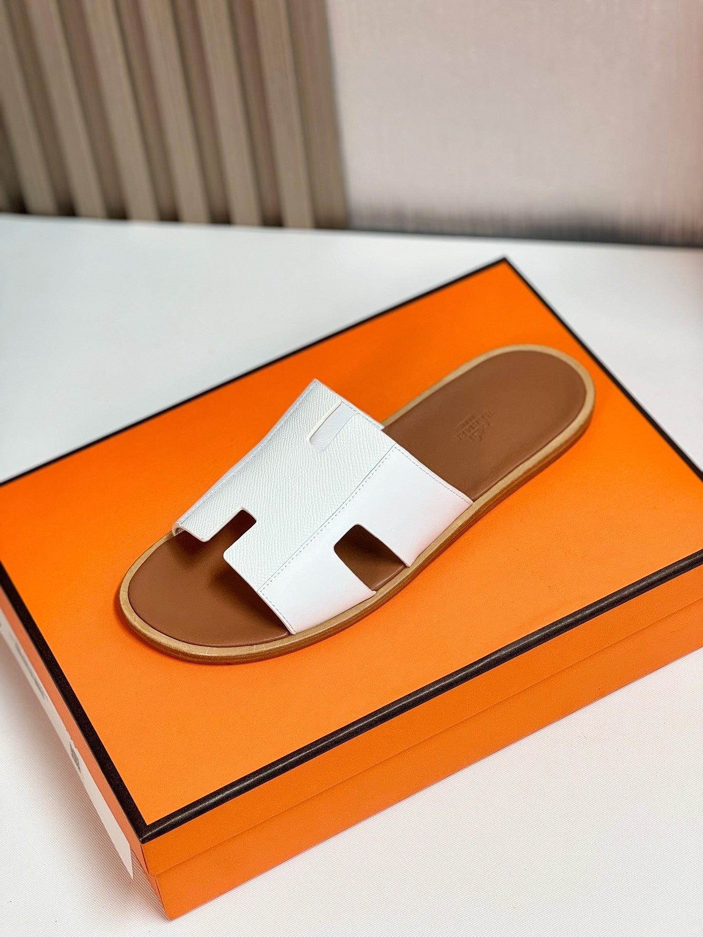 IZMIR SANDAL LIGHT BROWN MIX WHITE LAMBSKIN - 35