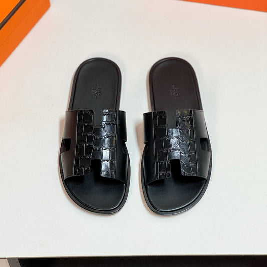 IZMIR SANDAL BLACK LAMBSKIN WITH PATTERNS - 35