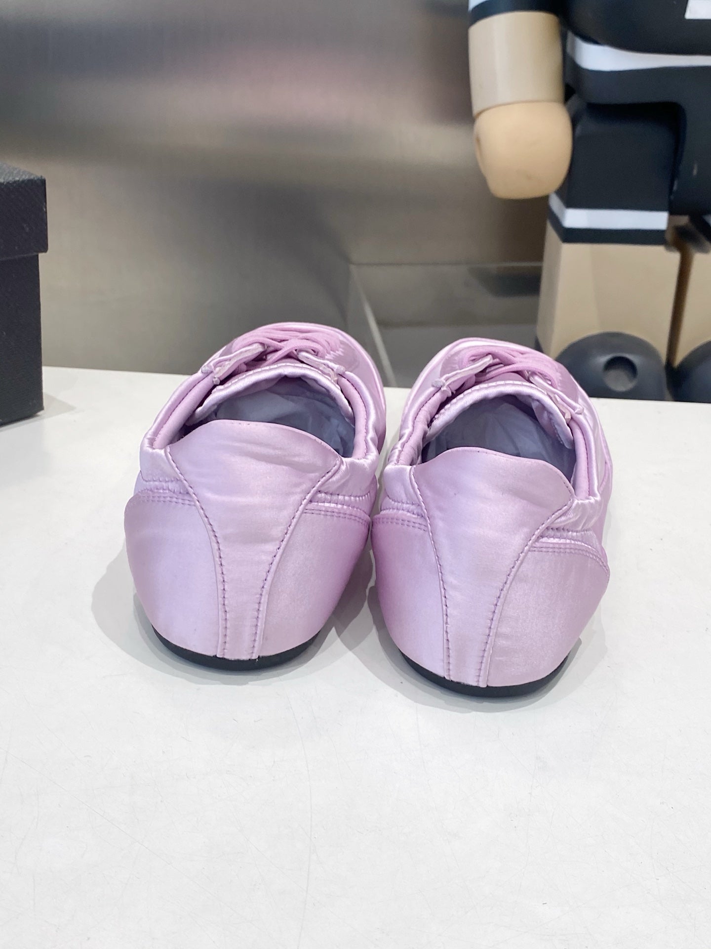КРОСІВКИ PRADA 26S З САТИНУ СВІТЛО-ФІОЛЕТОВОГО КОЛЬОРУ