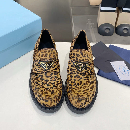ЛОФЕРИ PRADA 26S ЗІ ШКІРИ ПОНІ З КОРИЧНЕВИМ ЛЕОПАРДОВИМ ПРИНТОМ