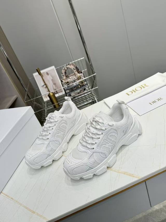 CD CHORONO SNEAKER IN WHITE MESH - 35