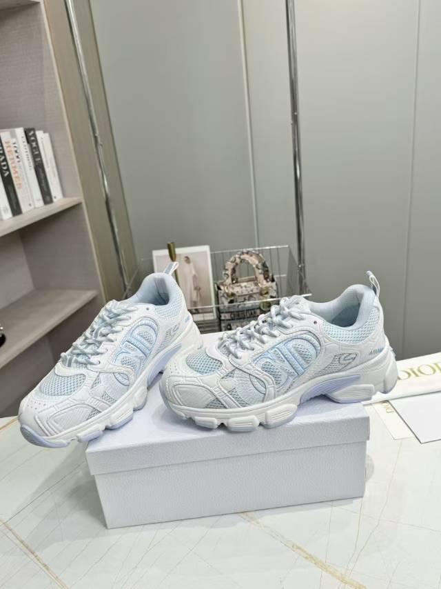 CD CHORONO SNEAKER IN WHITE AND LIGHT BLUE MESH - 35