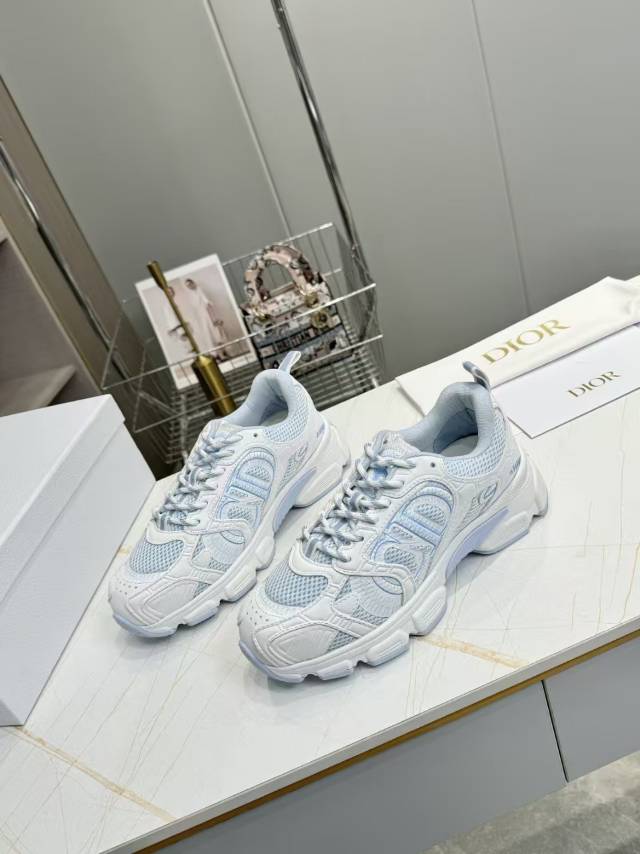 CD CHORONO SNEAKER IN WHITE AND LIGHT BLUE MESH - 35