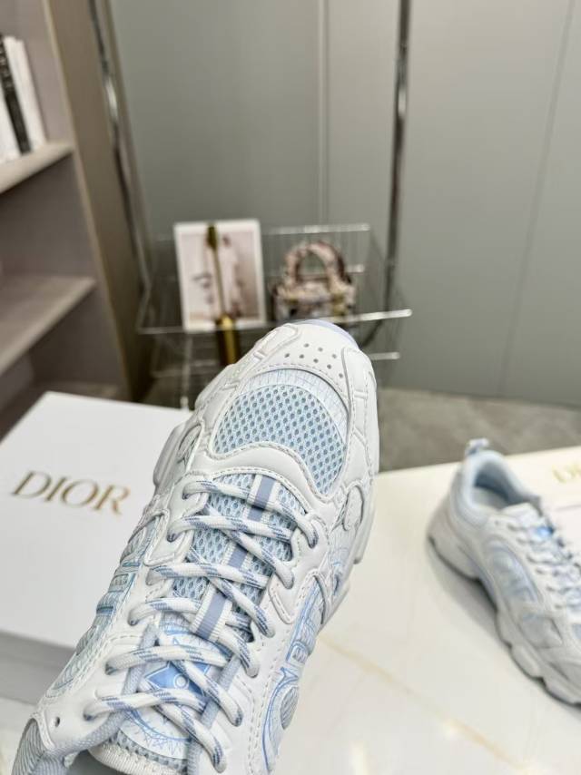 CD CHORONO SNEAKER IN WHITE AND LIGHT BLUE MESH - 35