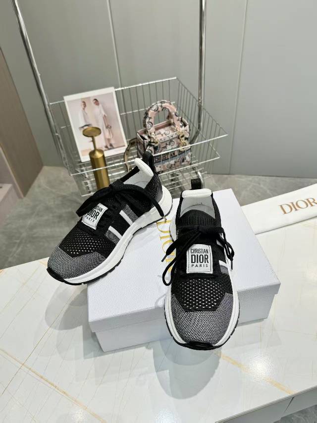 CD RUN SNEAKER 25S IN BLACK MESH FABRIC TWO-TONE SOLE - 35
