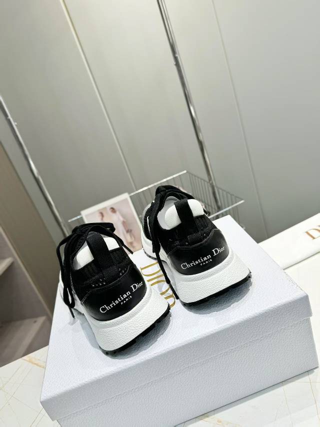 CD RUN SNEAKER 25S IN BLACK MESH FABRIC TWO-TONE SOLE - 35