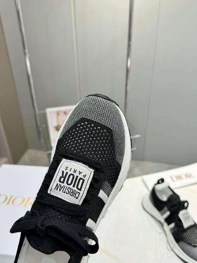 CD RUN SNEAKER 25S IN BLACK MESH FABRIC TWO-TONE SOLE - 35