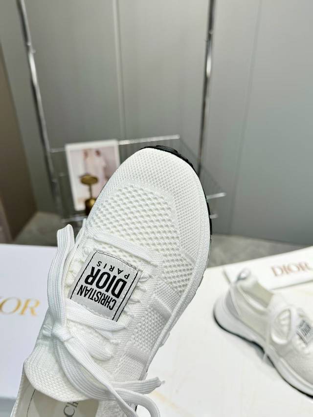 CD RUN SNEAKER IN WHITE MESH FABRIC TWO-TONE SOLE - 35
