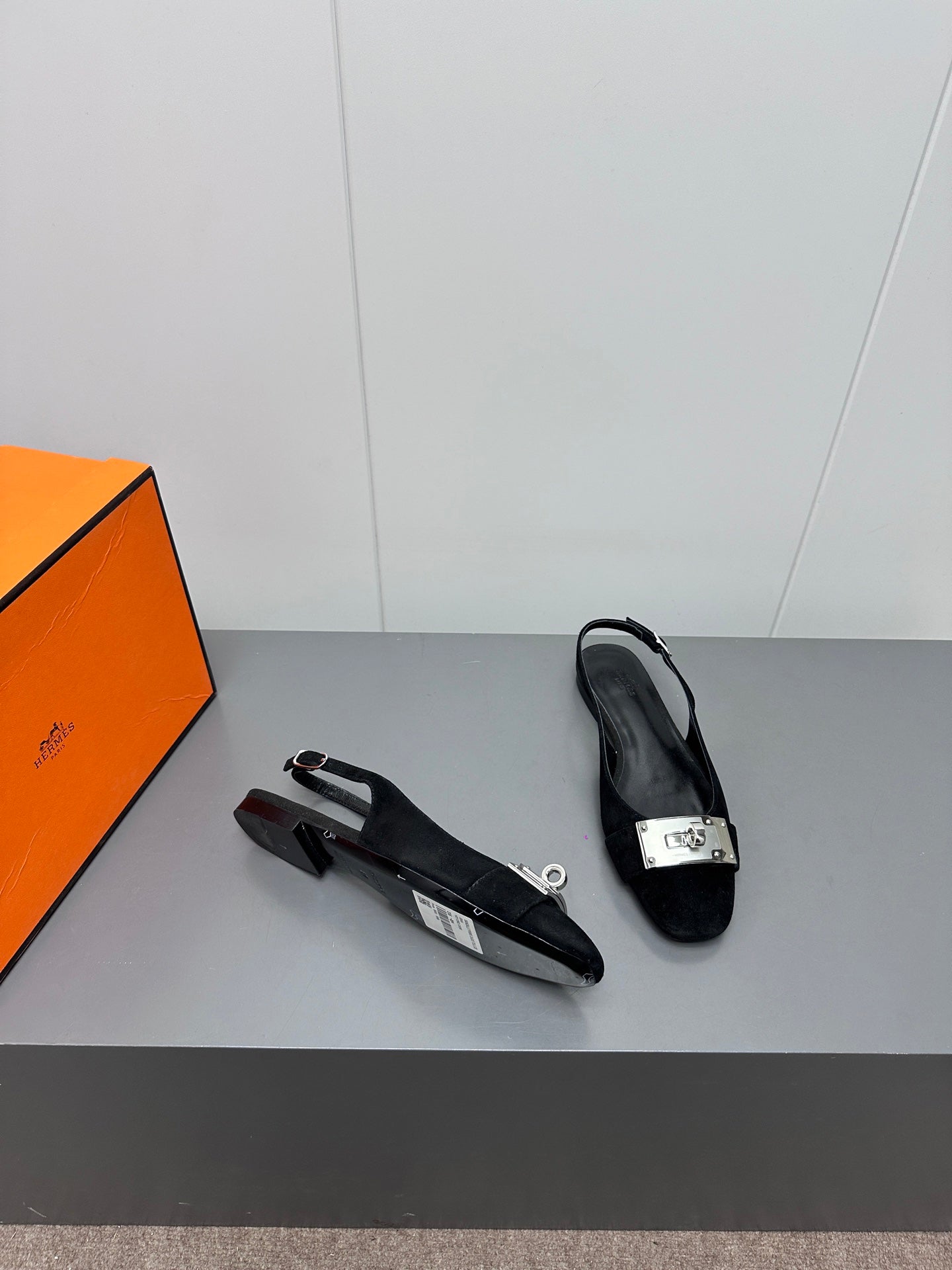INNOCENTE SLINGBACK IN BLACK SUEDE - 35