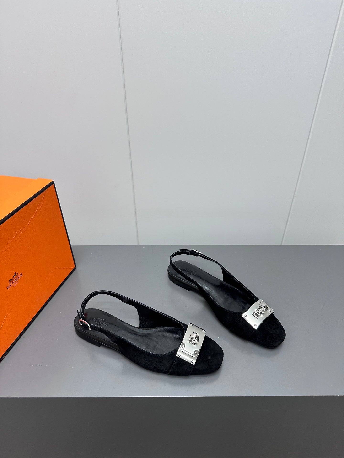 INNOCENTE SLINGBACK IN BLACK SUEDE - 35