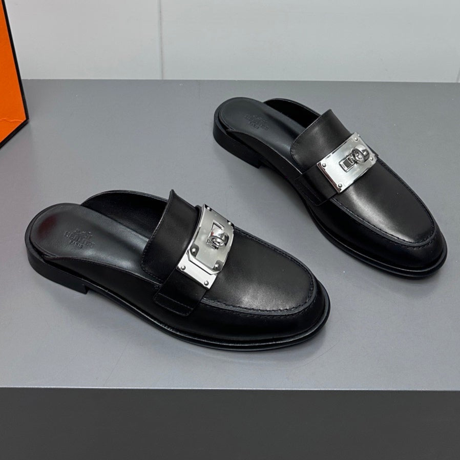 0Z MULE IN BLACK LAMBSKIN - 35