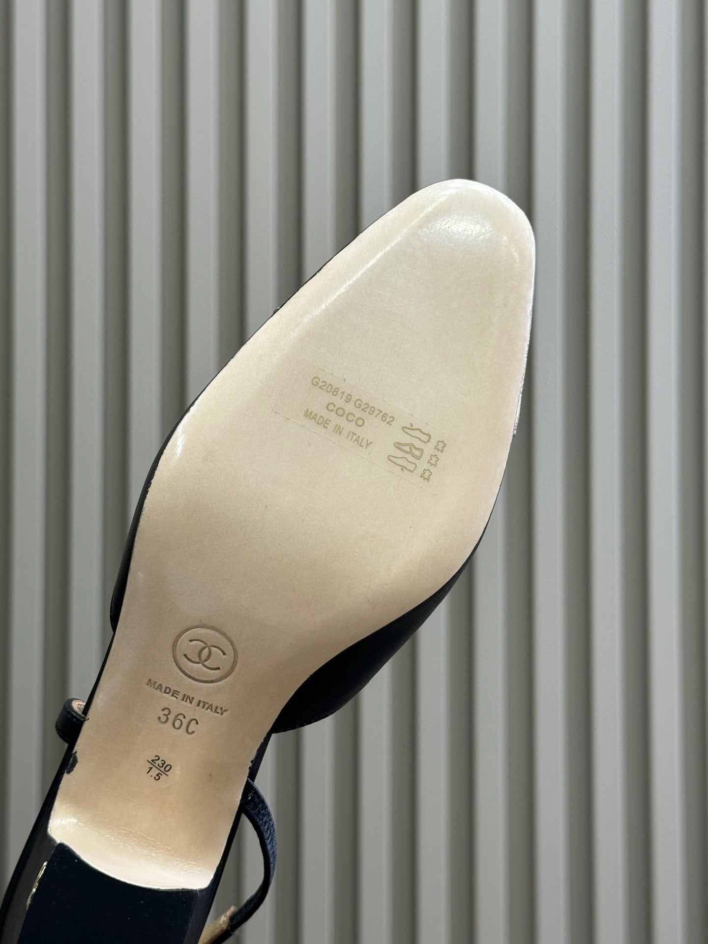 CC SLINGBACK 25S IN BLACK MIX GOLD LAMBSKIN - 35 / 20mm