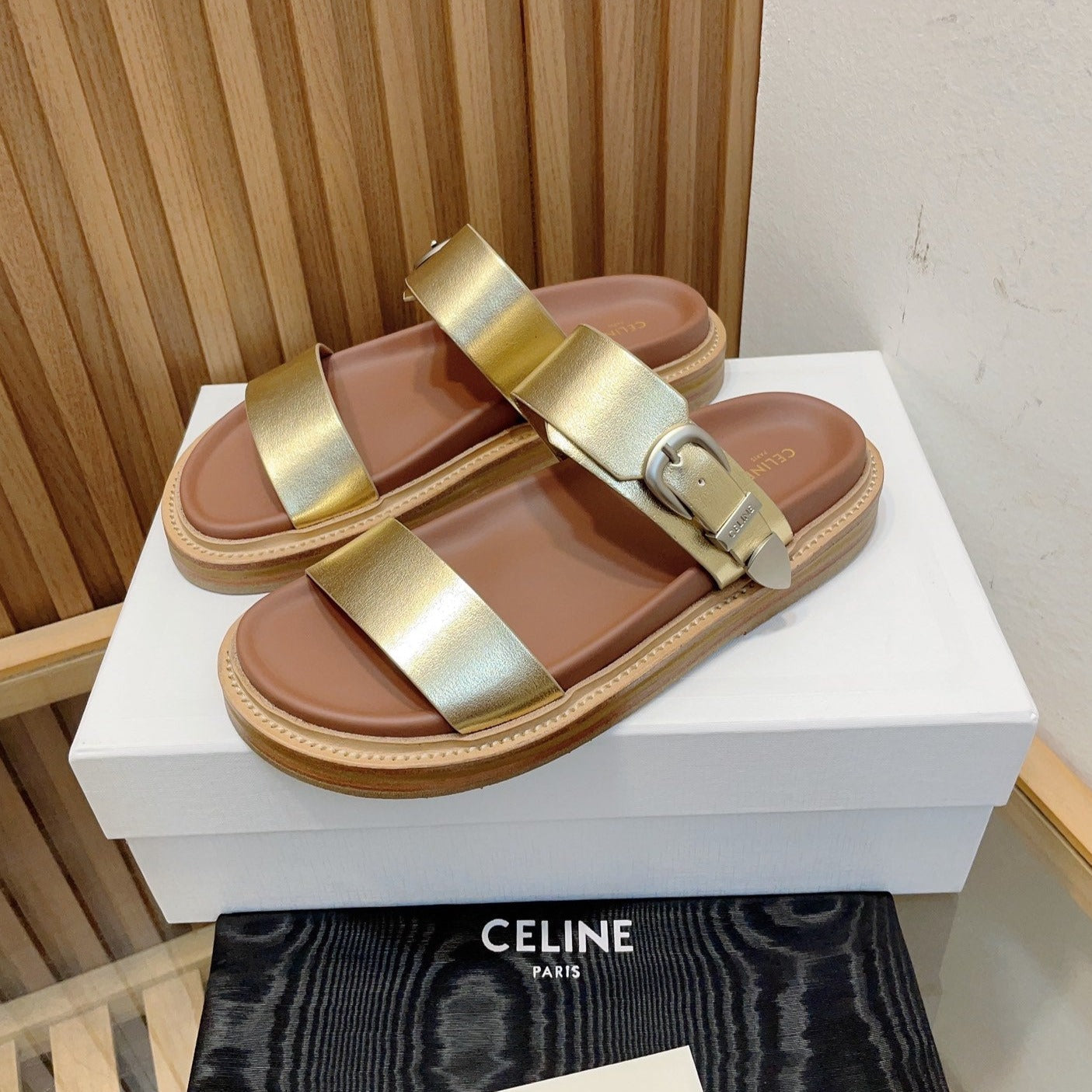 TIPPI IN CALFSKIN - VEGETAL TANNING GOLD BROWN - 35