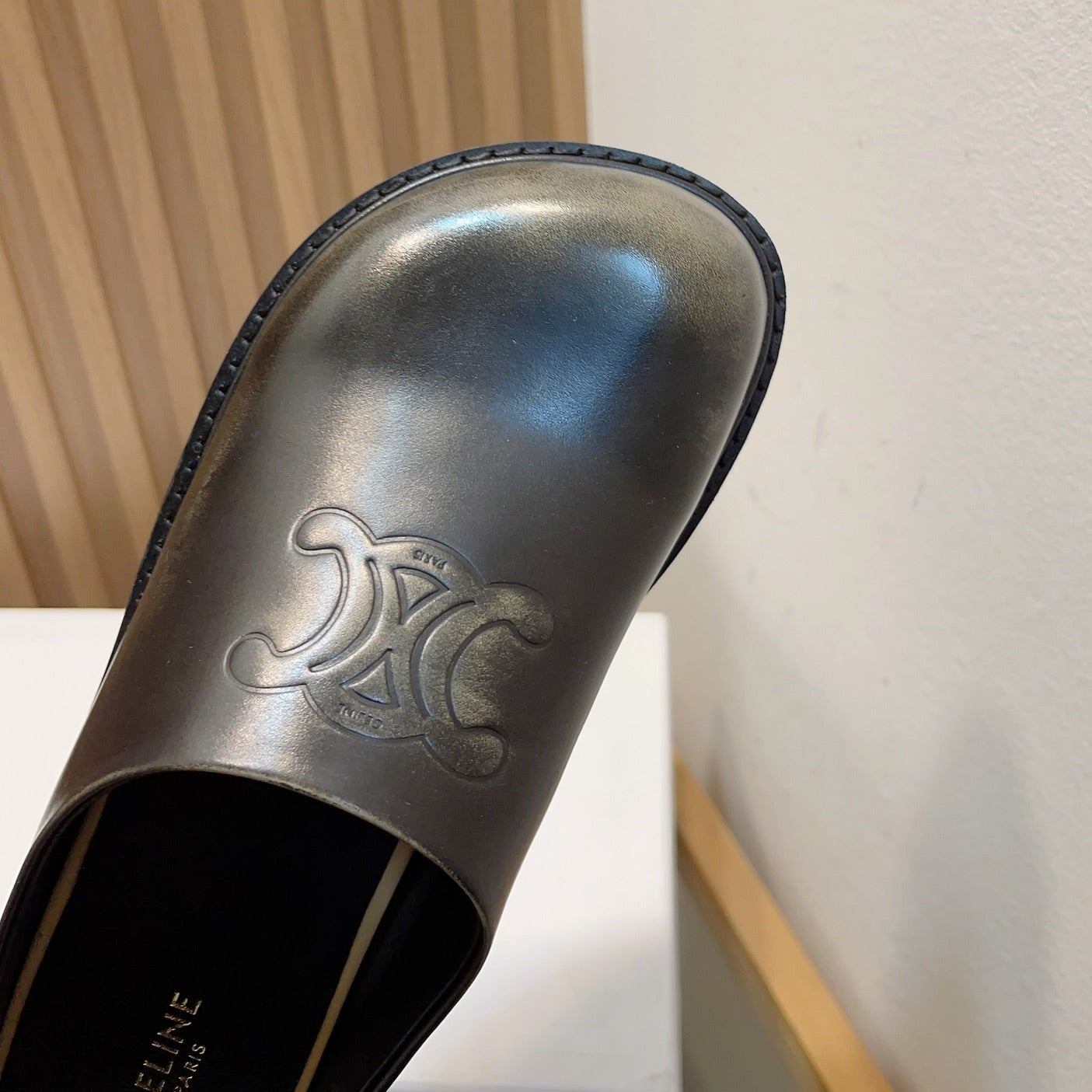 SUPER POPULAR SLIPPER WITH CLASSIC LOGO CROW BLACK - 35