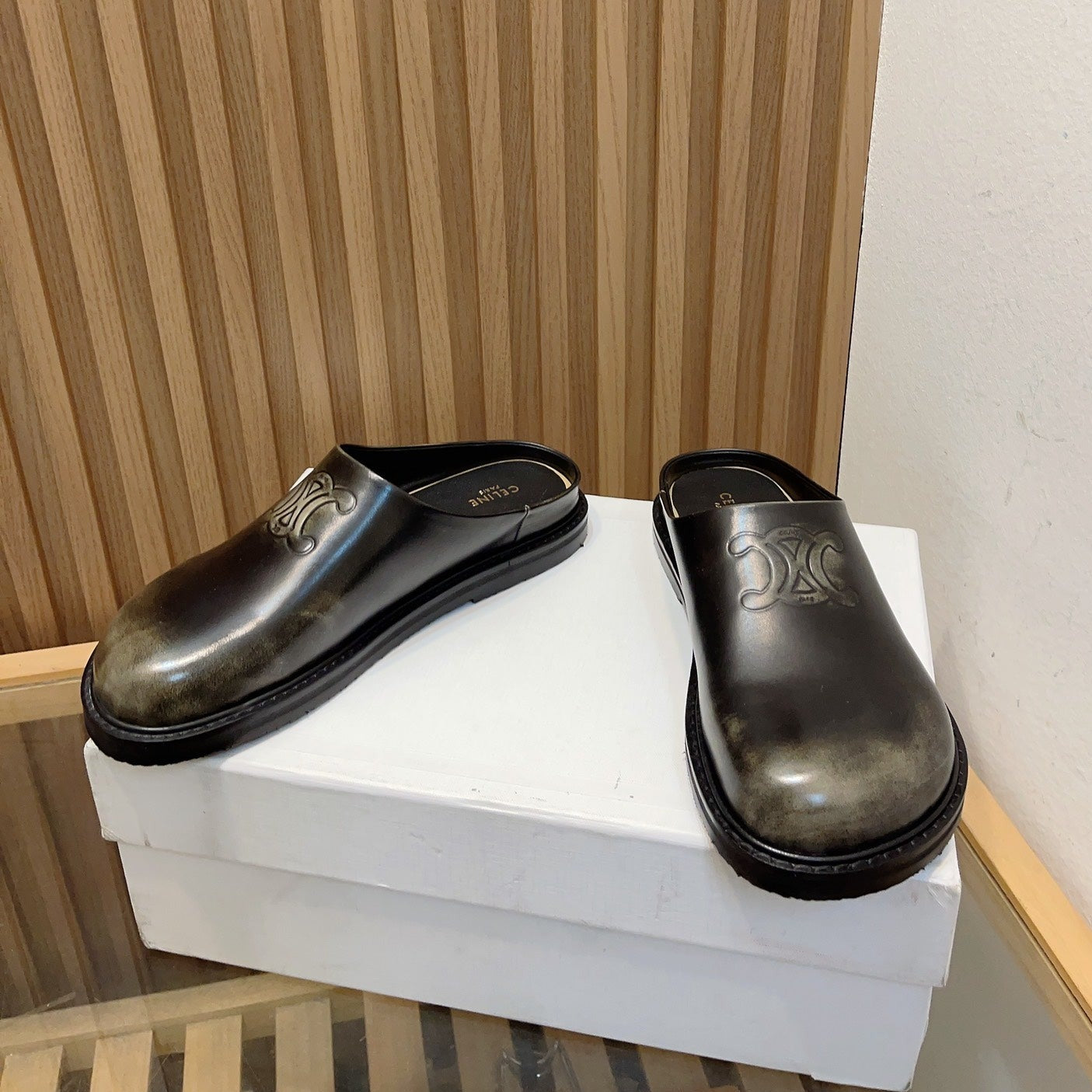 SUPER POPULAR SLIPPER WITH CLASSIC LOGO CROW BLACK - 35