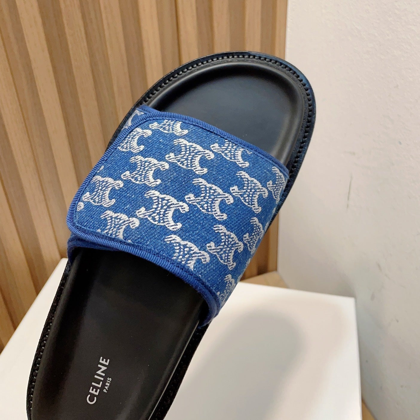 super hot pair of sandals Cobalt Blue Black - 35
