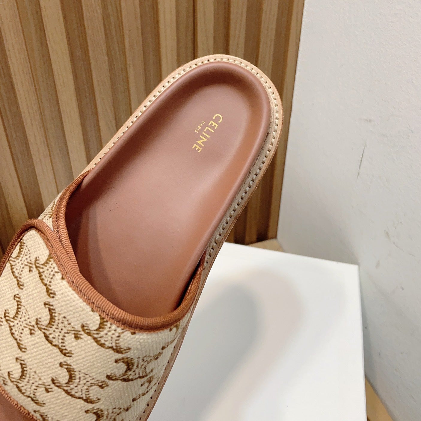 super hot pair of sandals Caramel Brown - 35