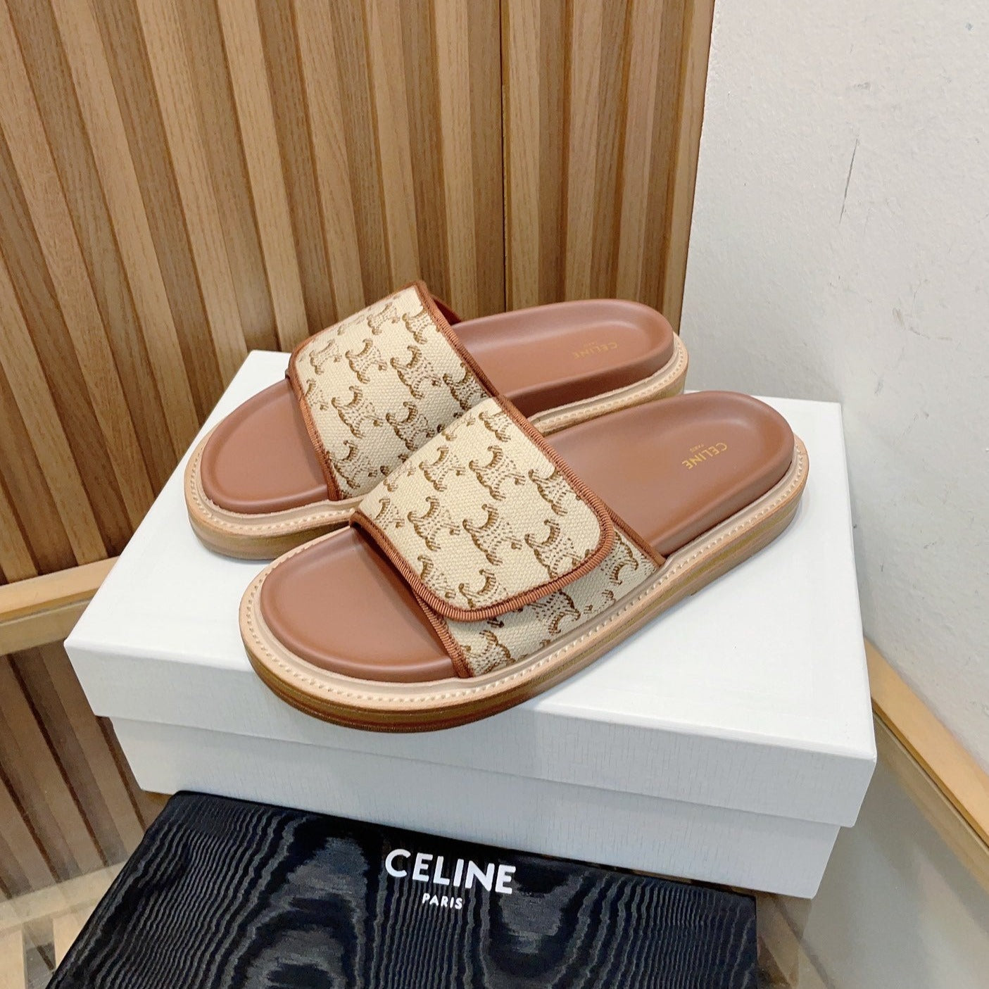super hot pair of sandals Caramel Brown - 35