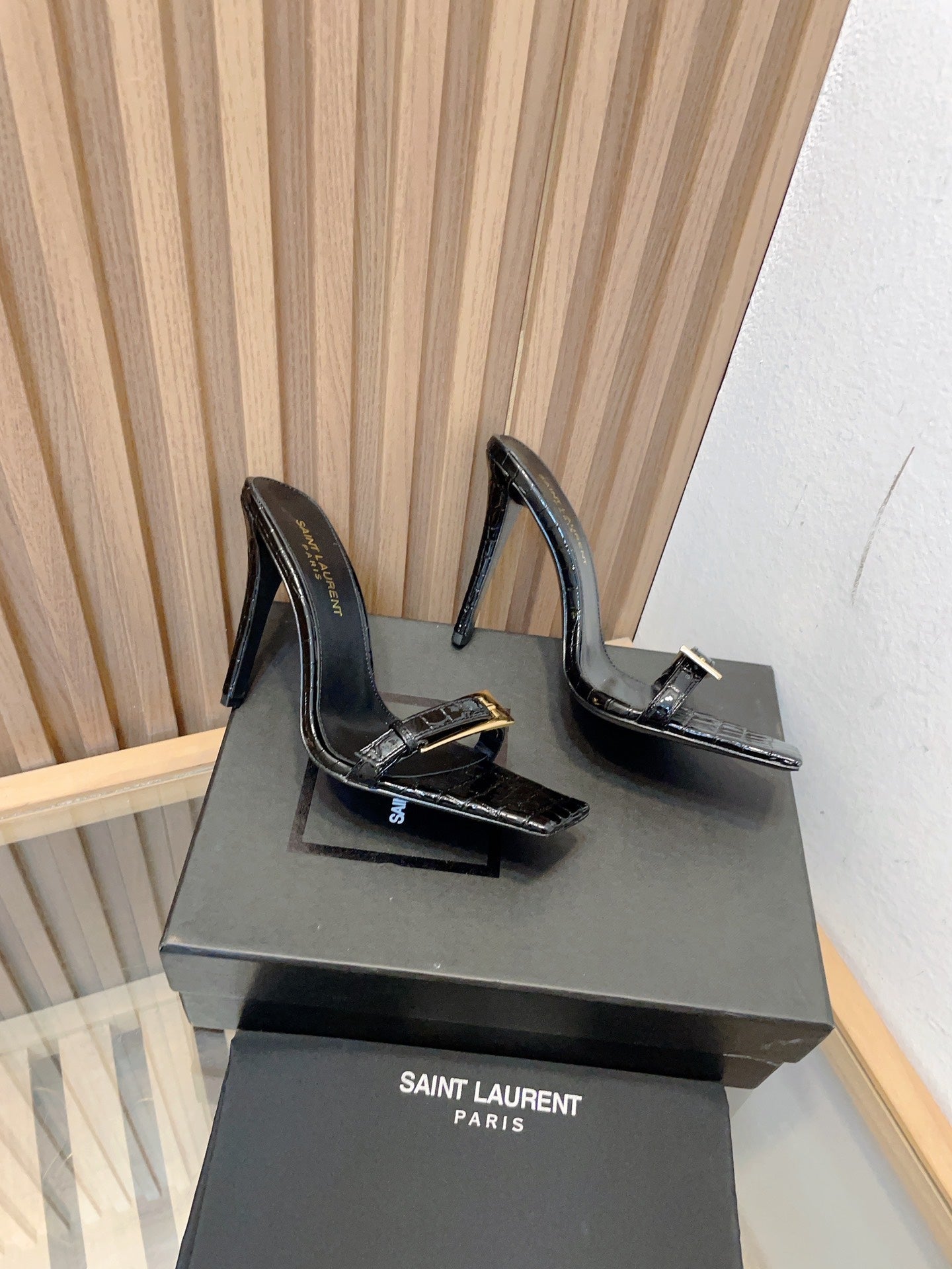 SL SQUARE TOED NUIT PUMPS BLACK CALFSKIN - 35