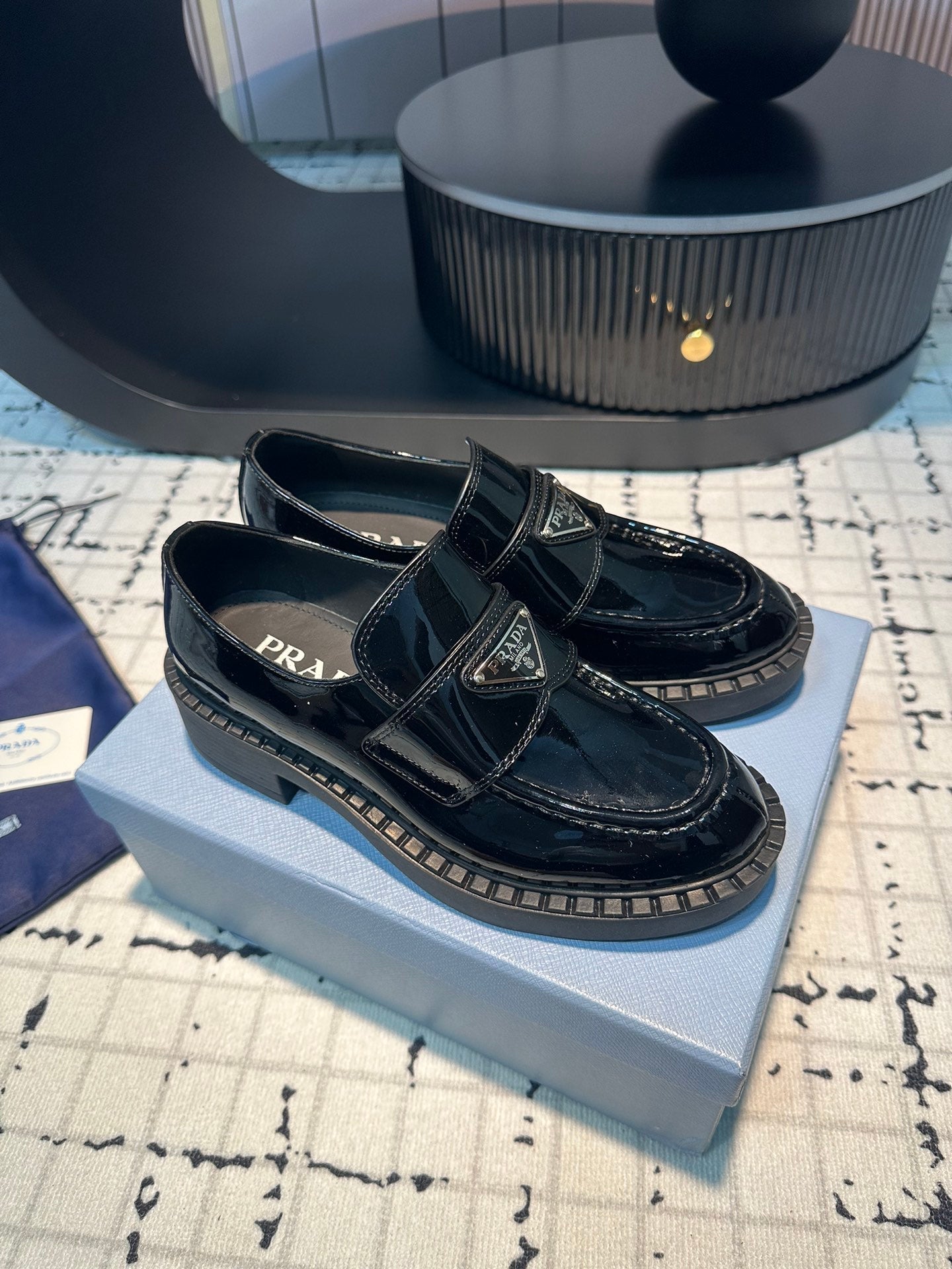 PRA SCHOCOLATE BRUSHED LOAFERS GLOSSY BLACK CALFSKIN - 34
