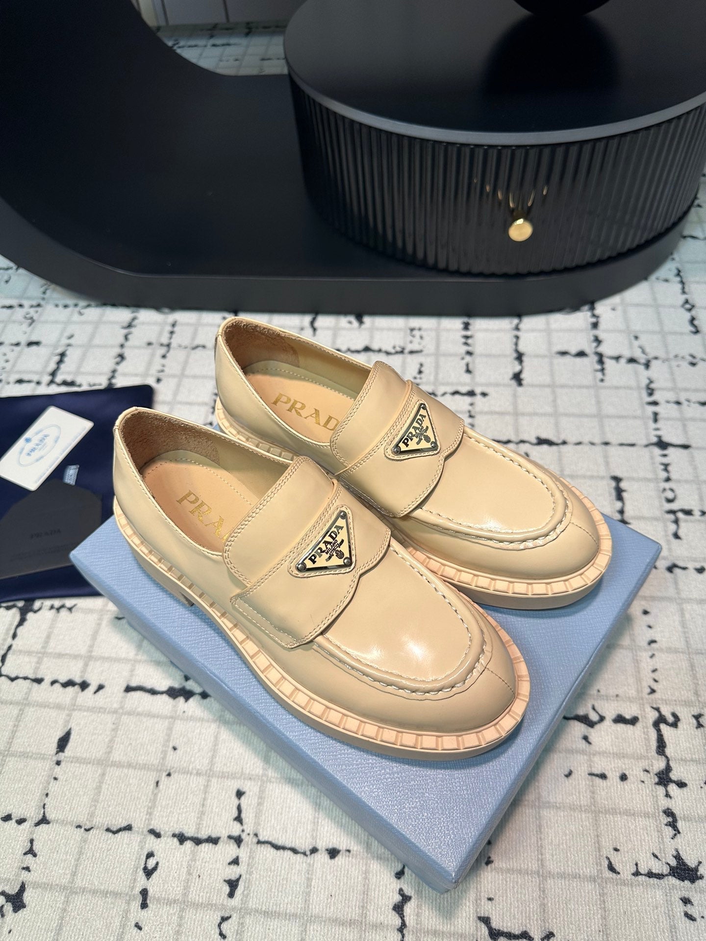 PRA SCHOCOLATE BRUSHED LOAFERS CREAM CALFSKIN - 34