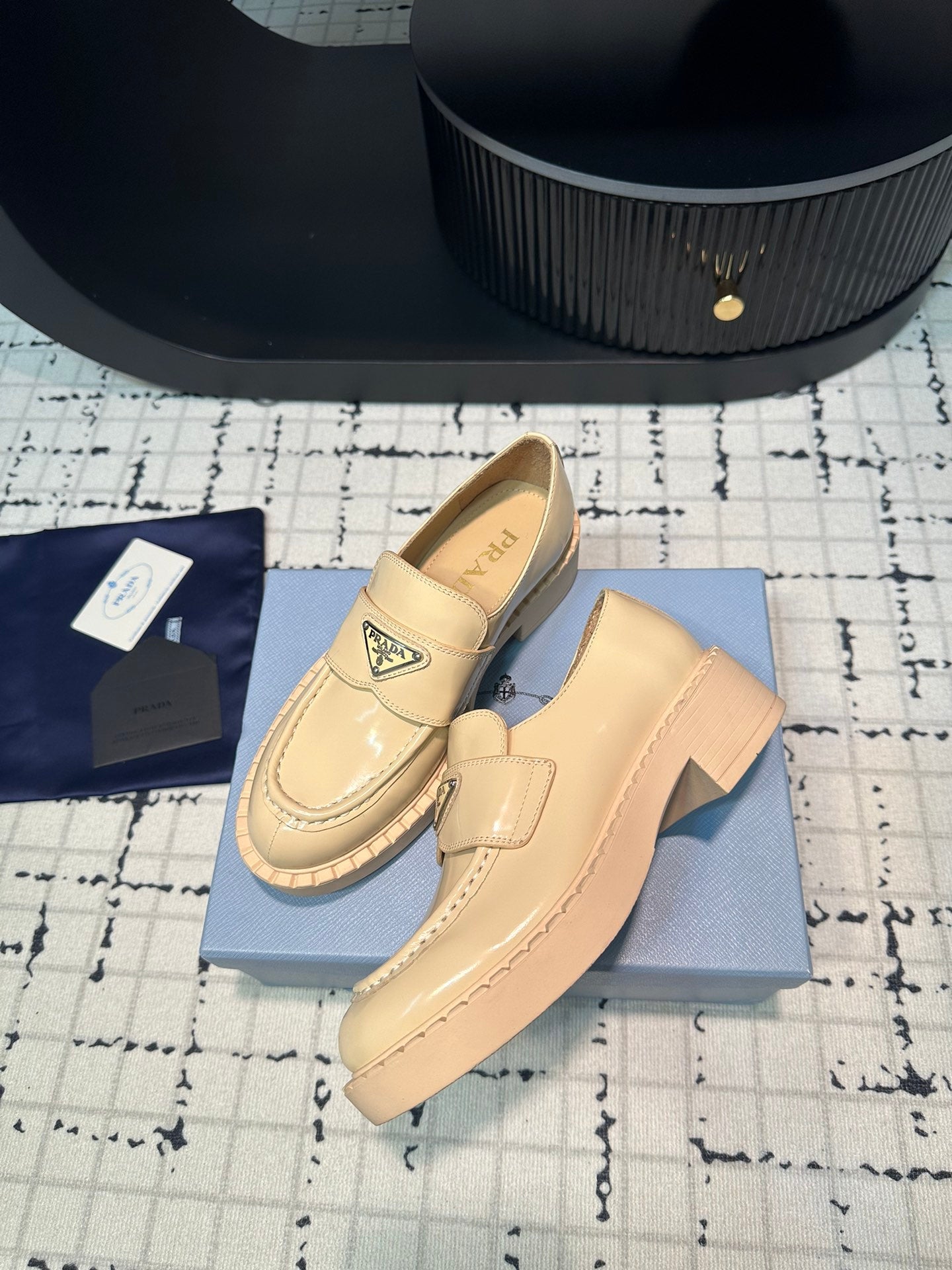 PRA SCHOCOLATE BRUSHED LOAFERS CREAM CALFSKIN - 34