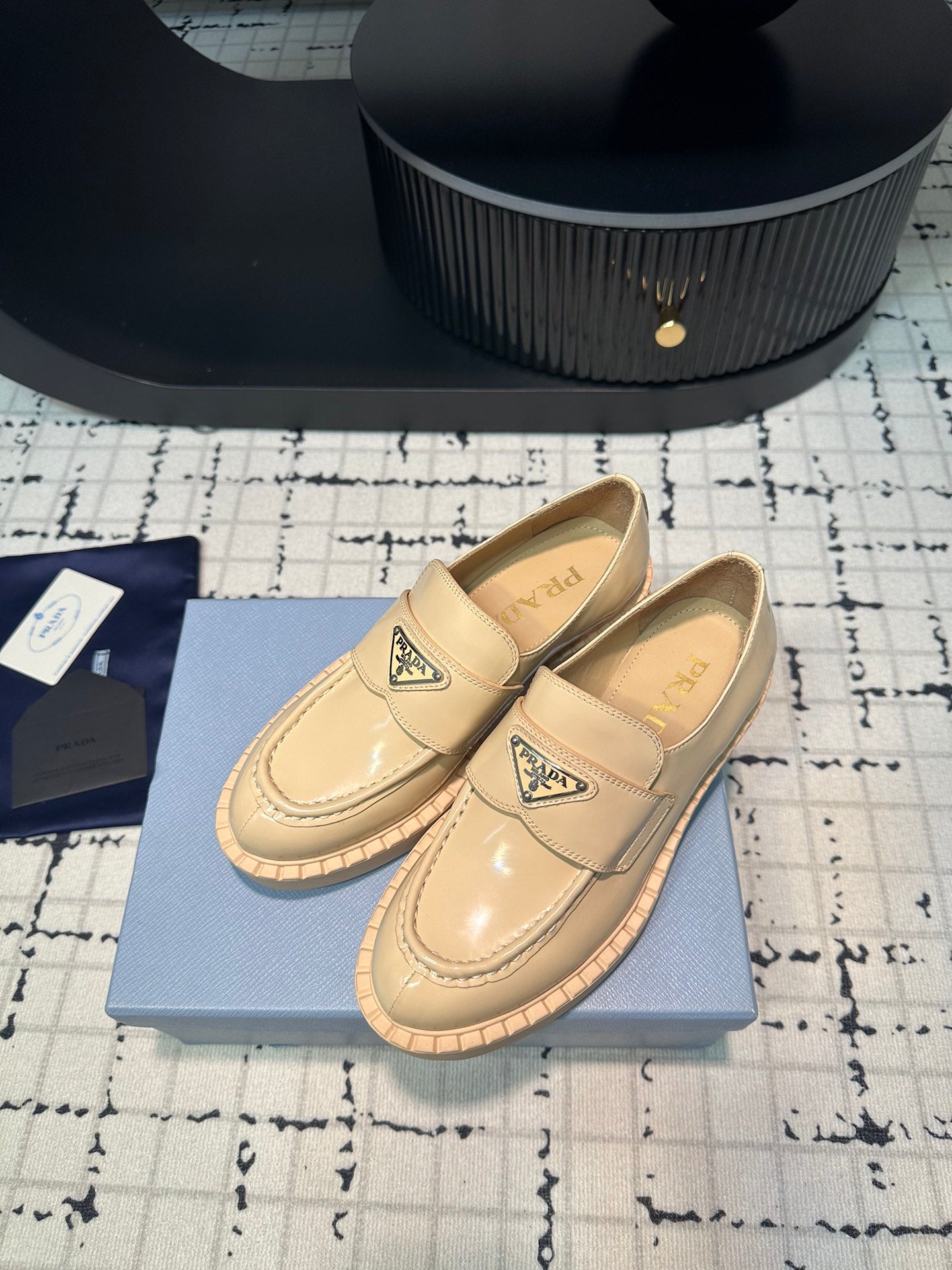 PRA SCHOCOLATE BRUSHED LOAFERS CREAM CALFSKIN - 34