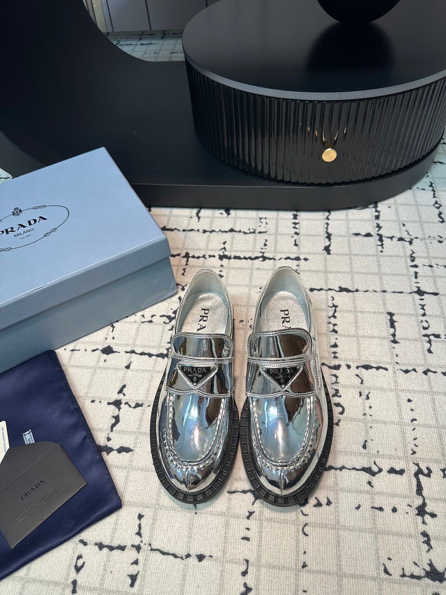 PRA SCHOCOLATE BRUSHED LOAFERS GLOSSY SILVER CALFSKIN - 34