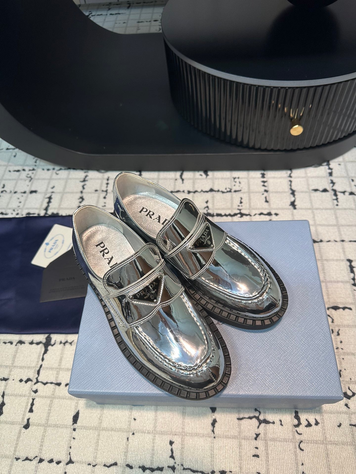 PRA SCHOCOLATE BRUSHED LOAFERS GLOSSY SILVER CALFSKIN - 34