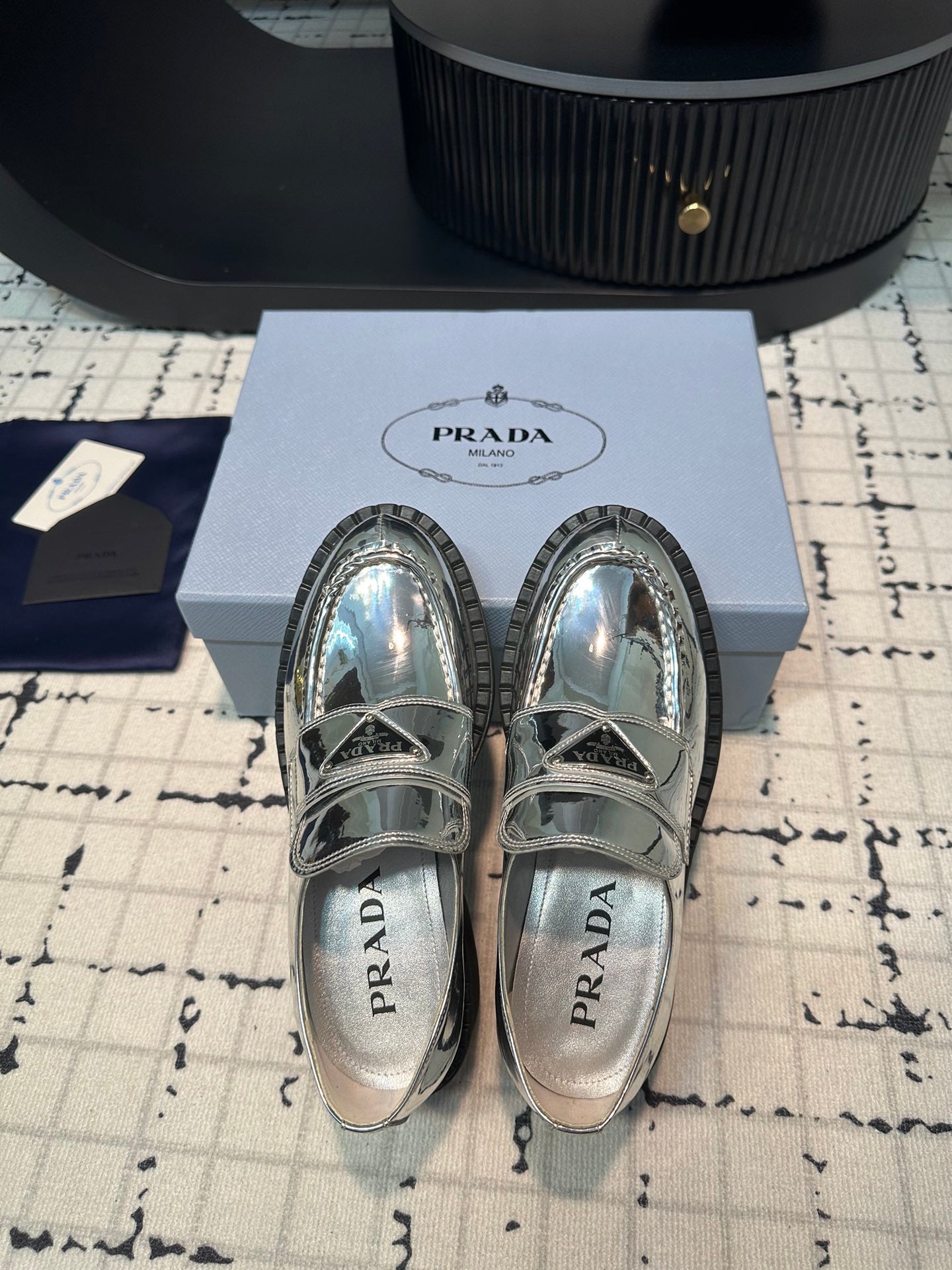 PRA SCHOCOLATE BRUSHED LOAFERS GLOSSY SILVER CALFSKIN - 34