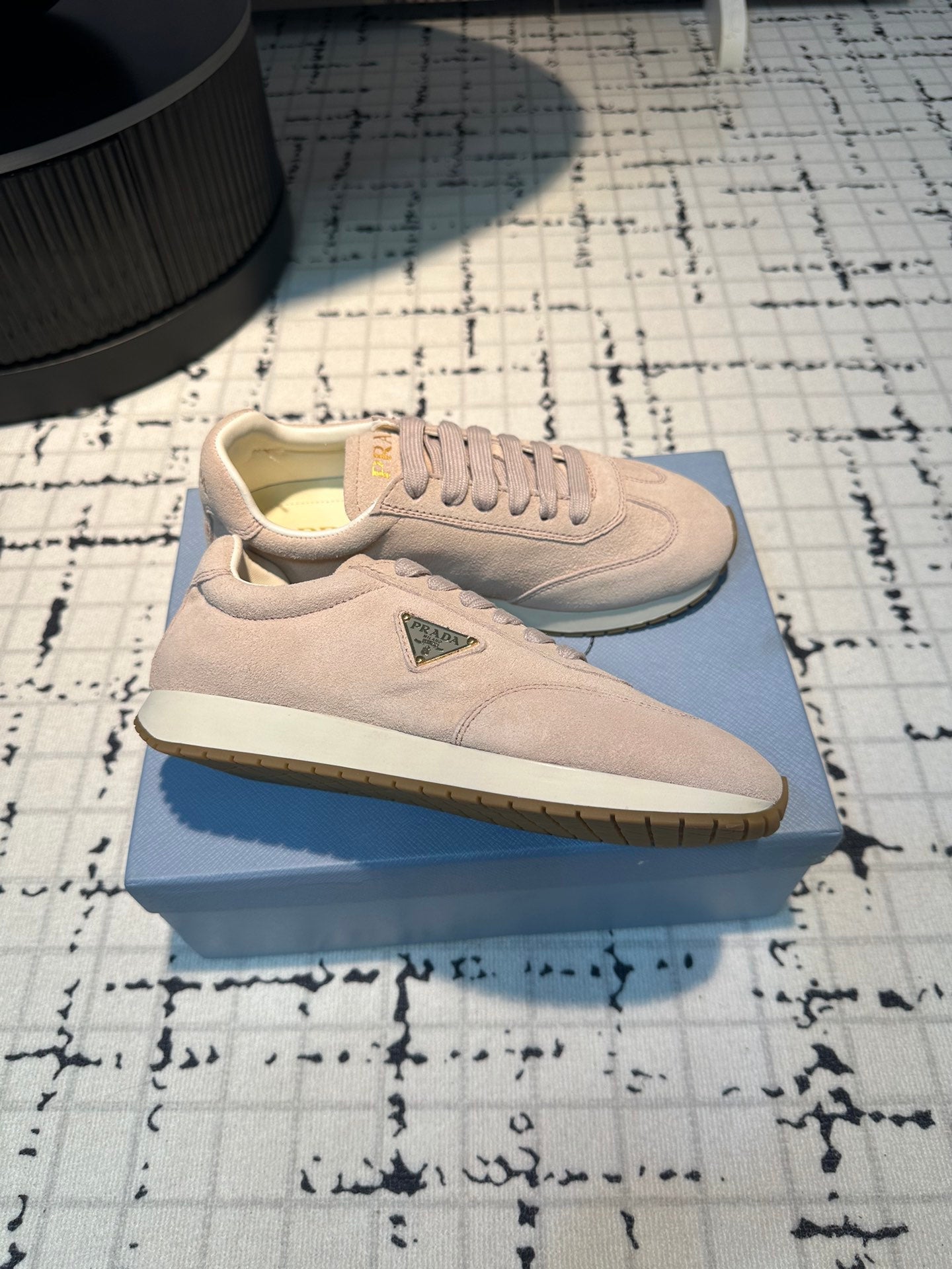 PRA TRIANGLE LOGO SNEAKERS PASTEL PINK SUEDE - 35