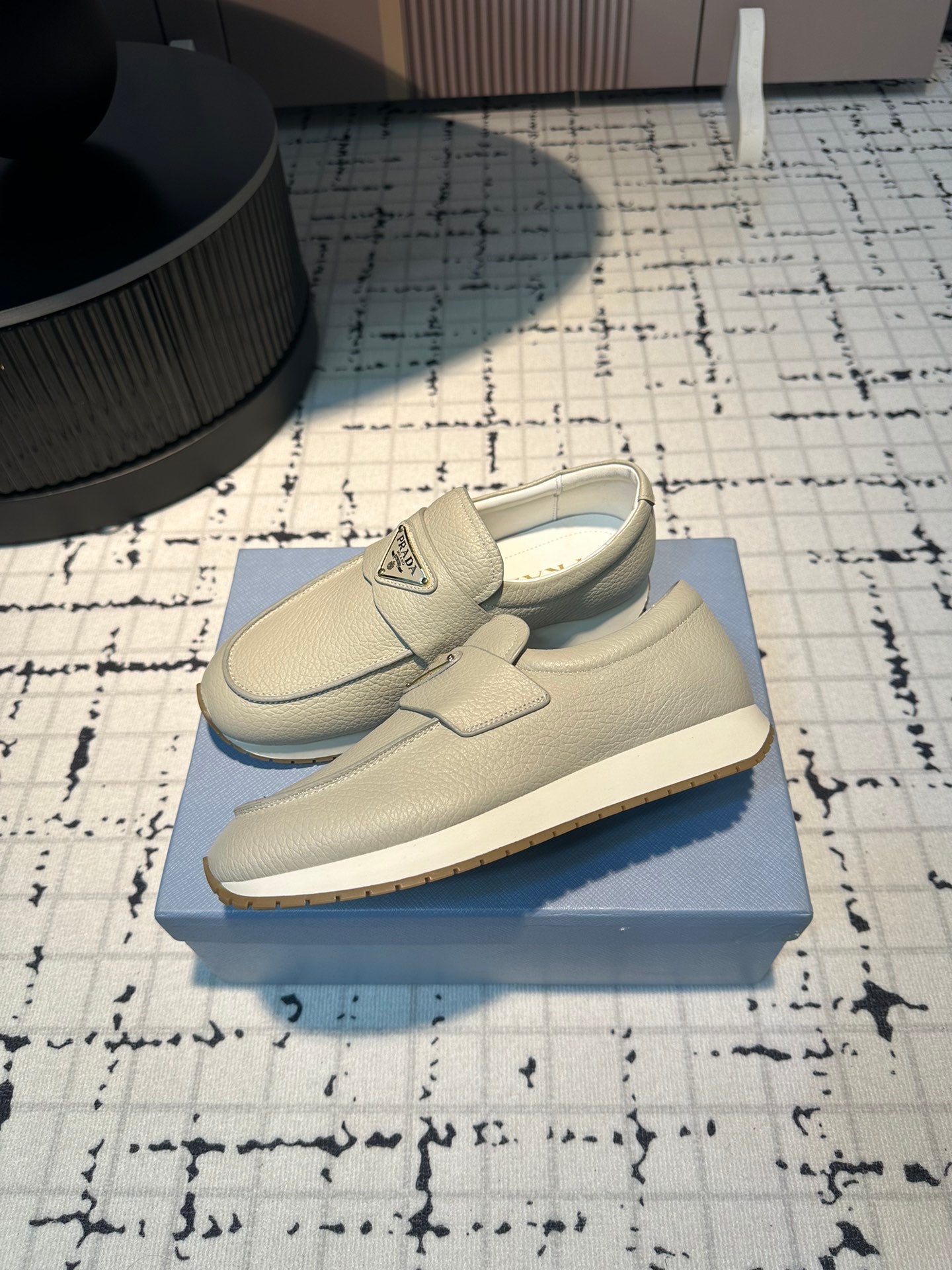 PRA SPORTY STYLE LOAFERS LIGHT GRAY CALFSKIN - 35