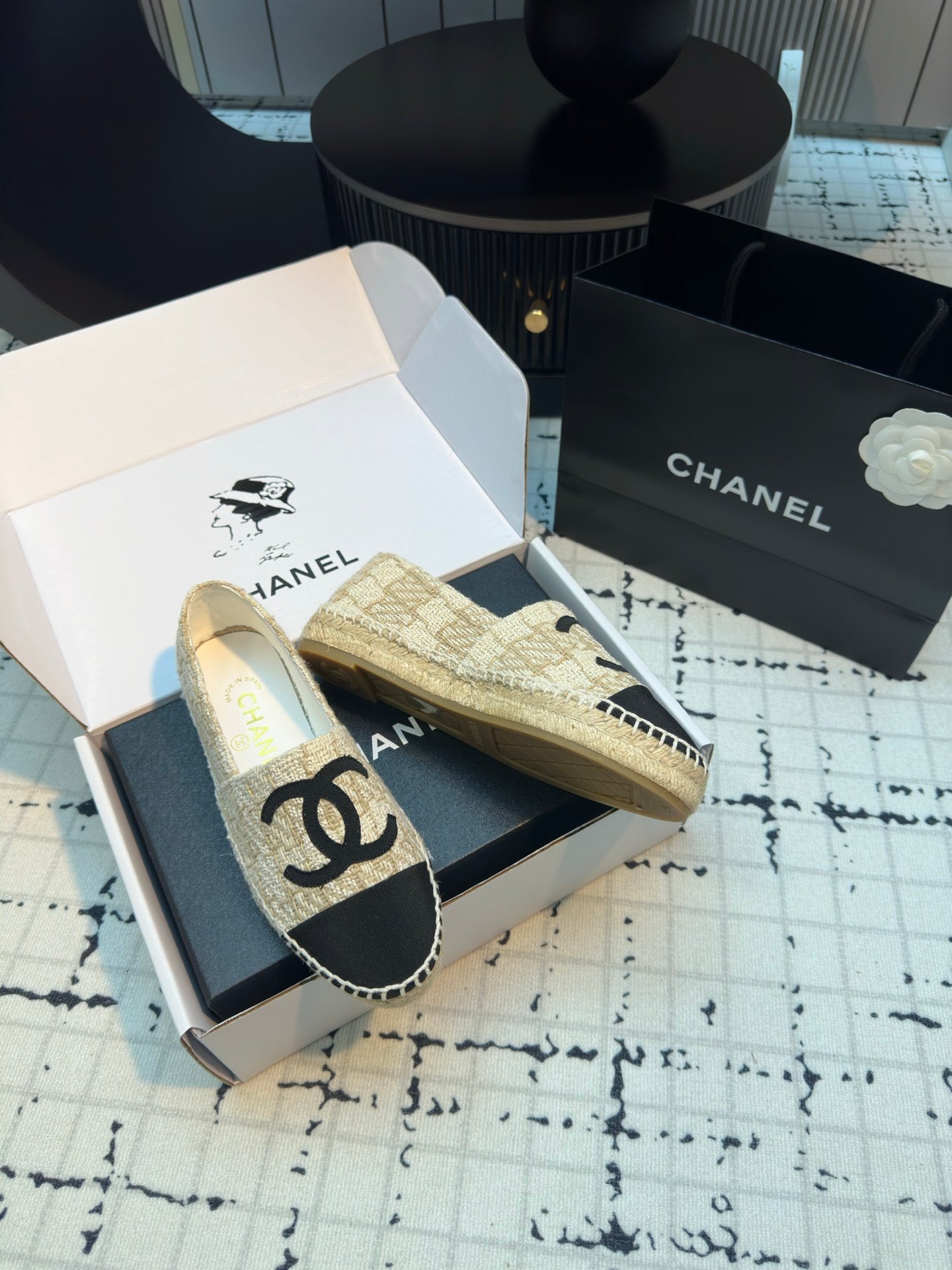 ESPADRILLES LOAFERS IN BEIGE TWEED AND BLACK SATIN - 34