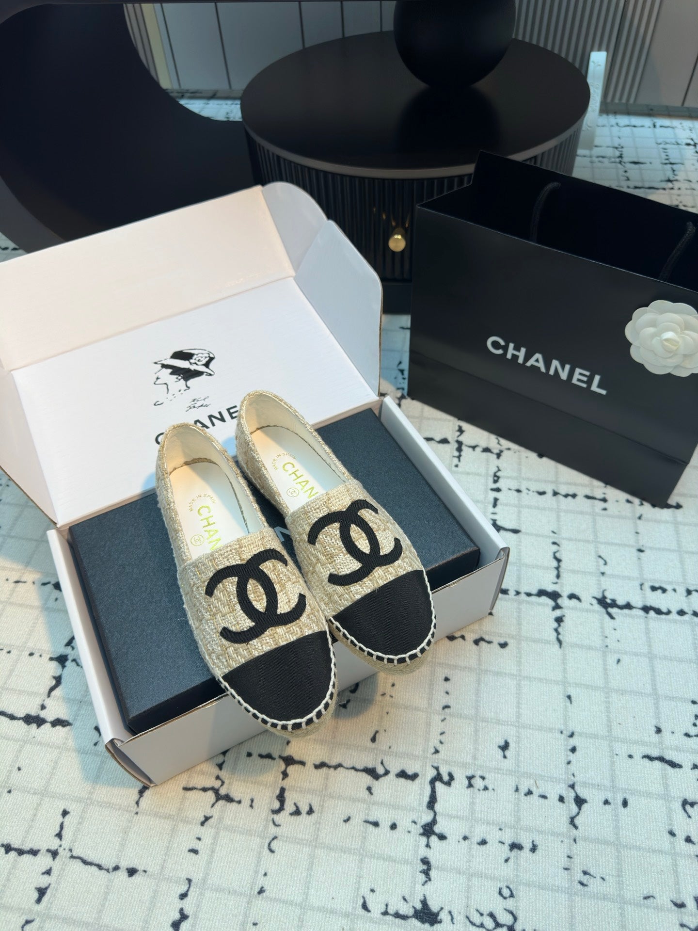 ESPADRILLES LOAFERS IN BEIGE TWEED AND BLACK SATIN - 34
