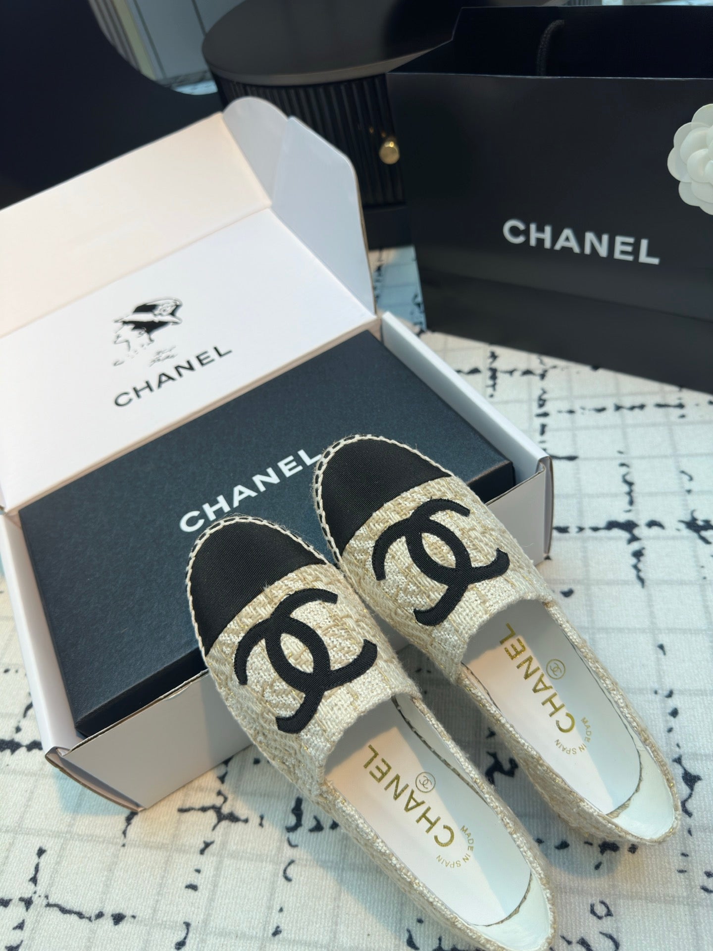 ESPADRILLES LOAFERS IN BEIGE TWEED AND BLACK SATIN - 34